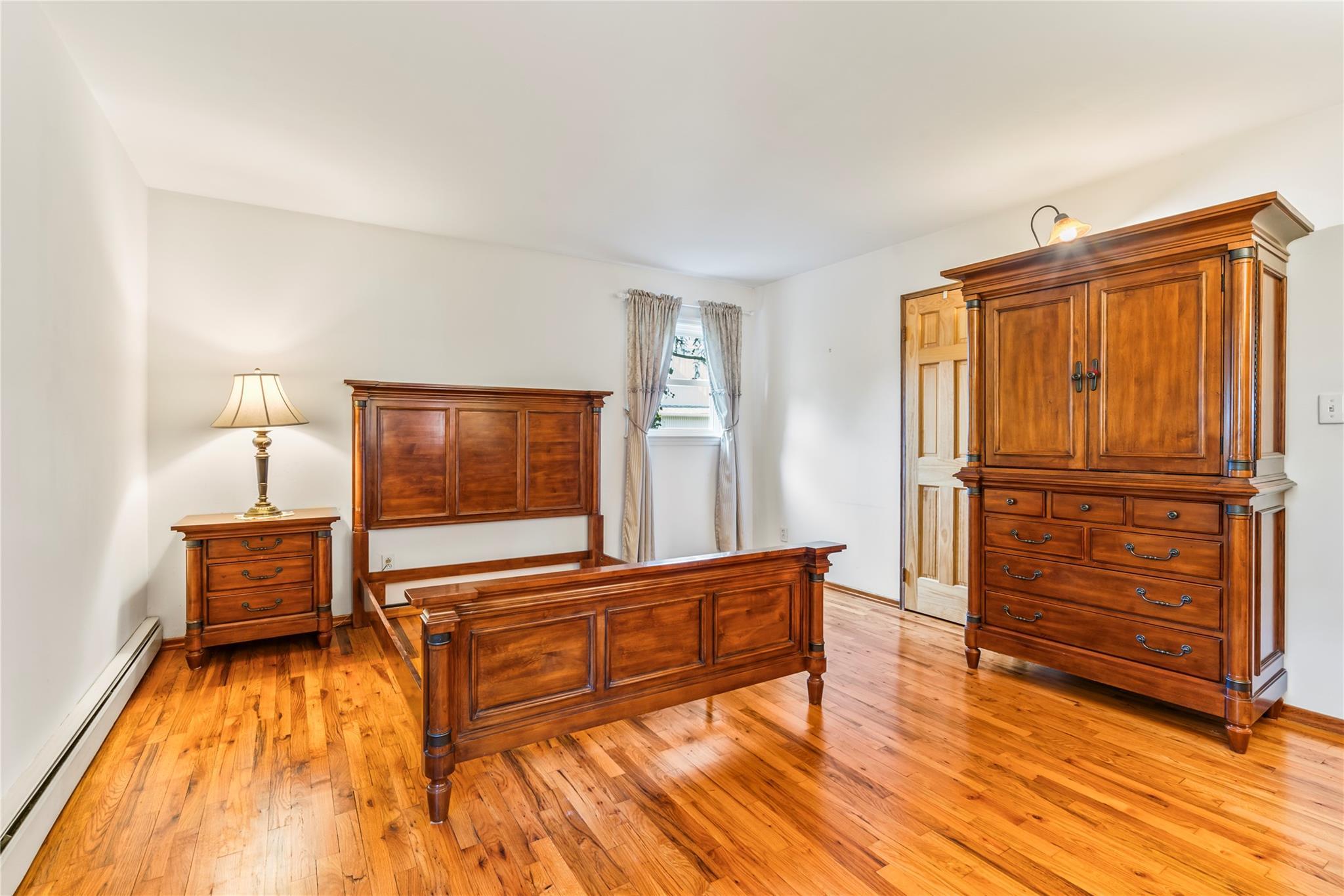 Single Family Old Bridge  Suffolk County, NY 11731, MLS-860538-17