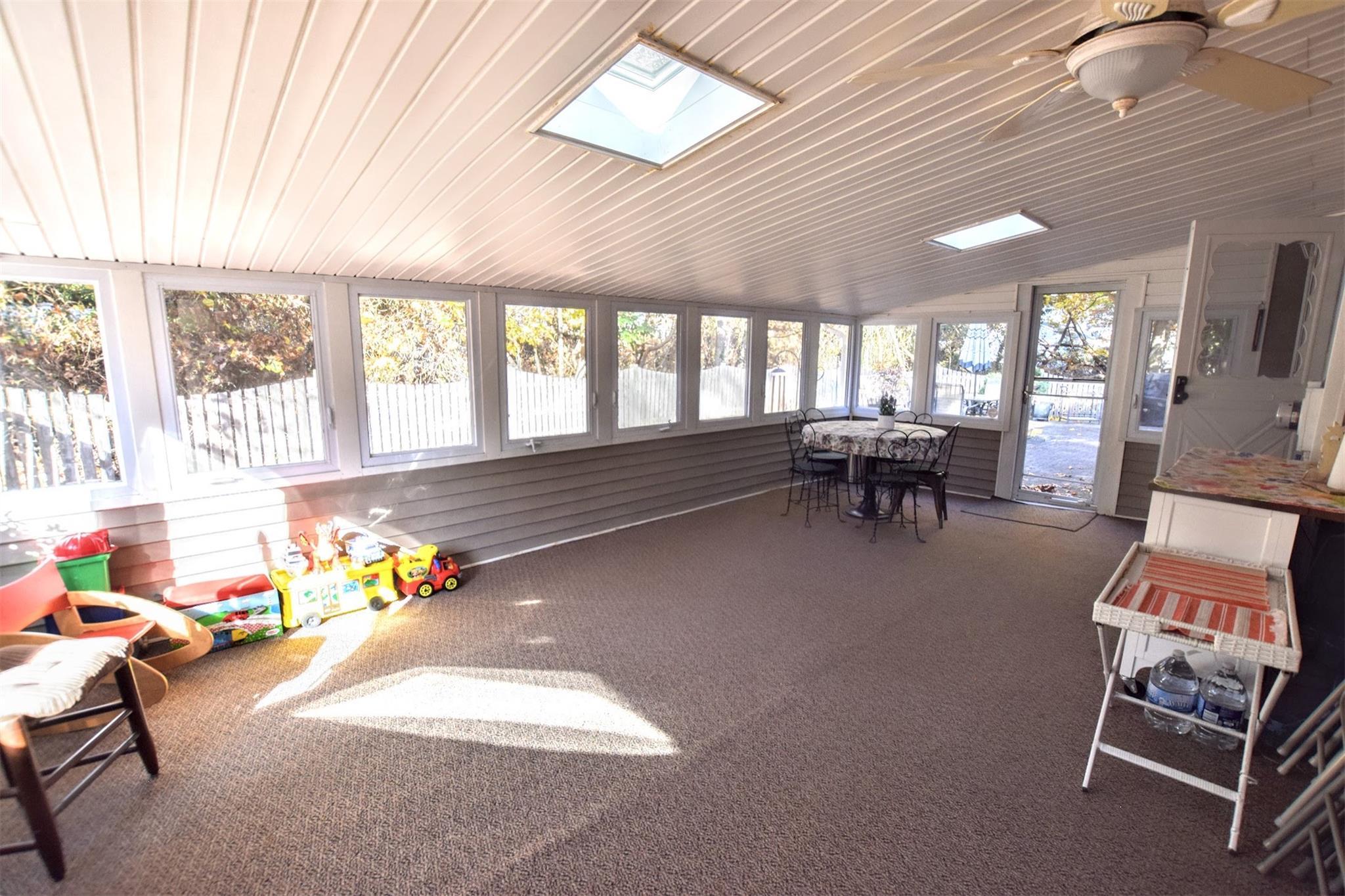 Single Family Hearth  Suffolk County, NY 11719, MLS-860556-2