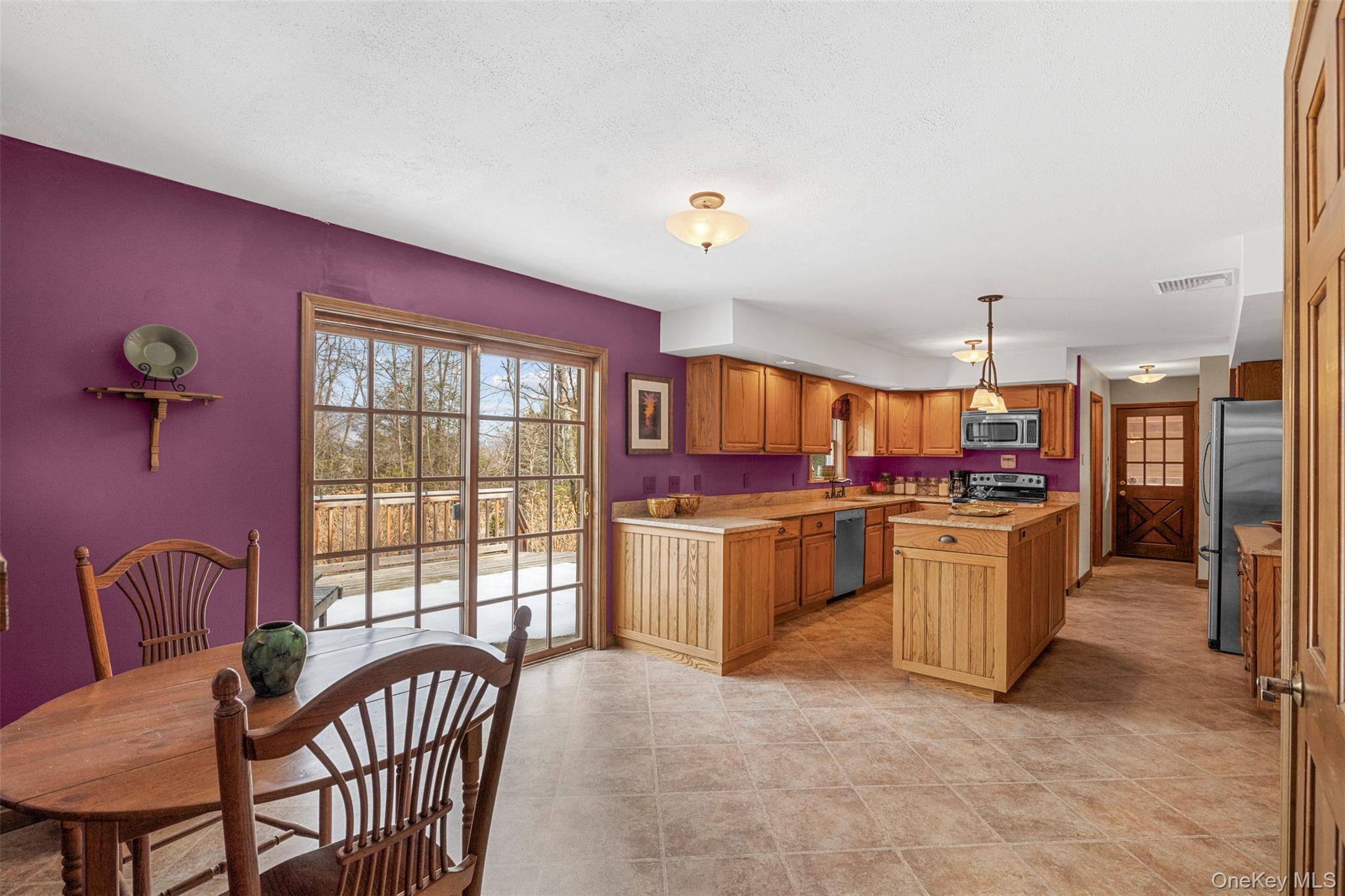 Single Family Mountain View Dr Ulster County, NY 12446, MLS-860574-18