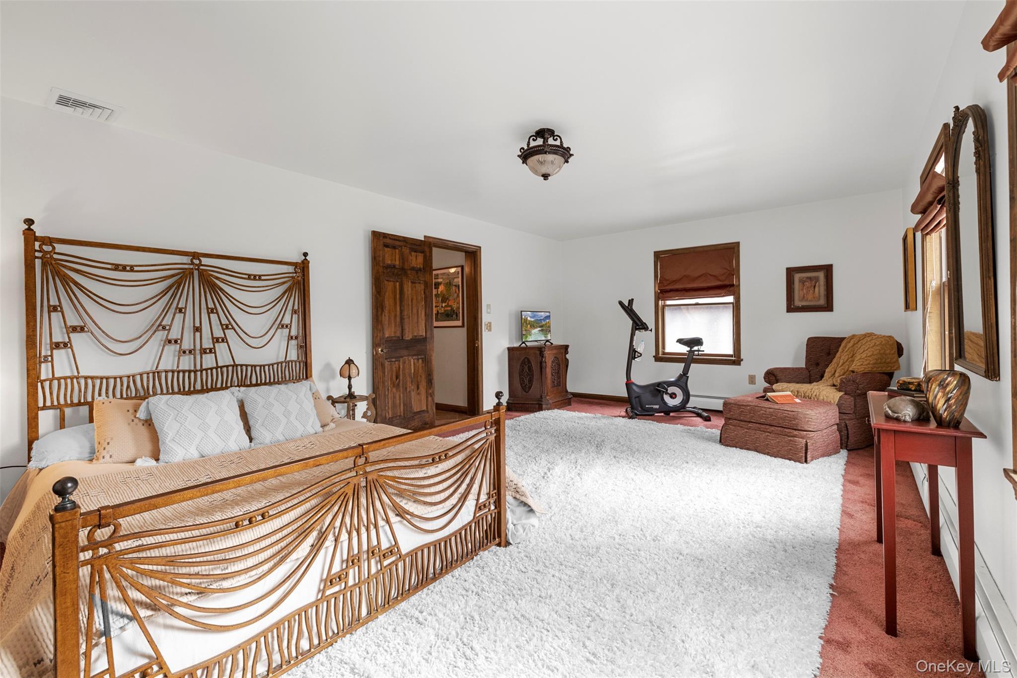 Single Family Mountain View Dr Ulster County, NY 12446, MLS-860574-24