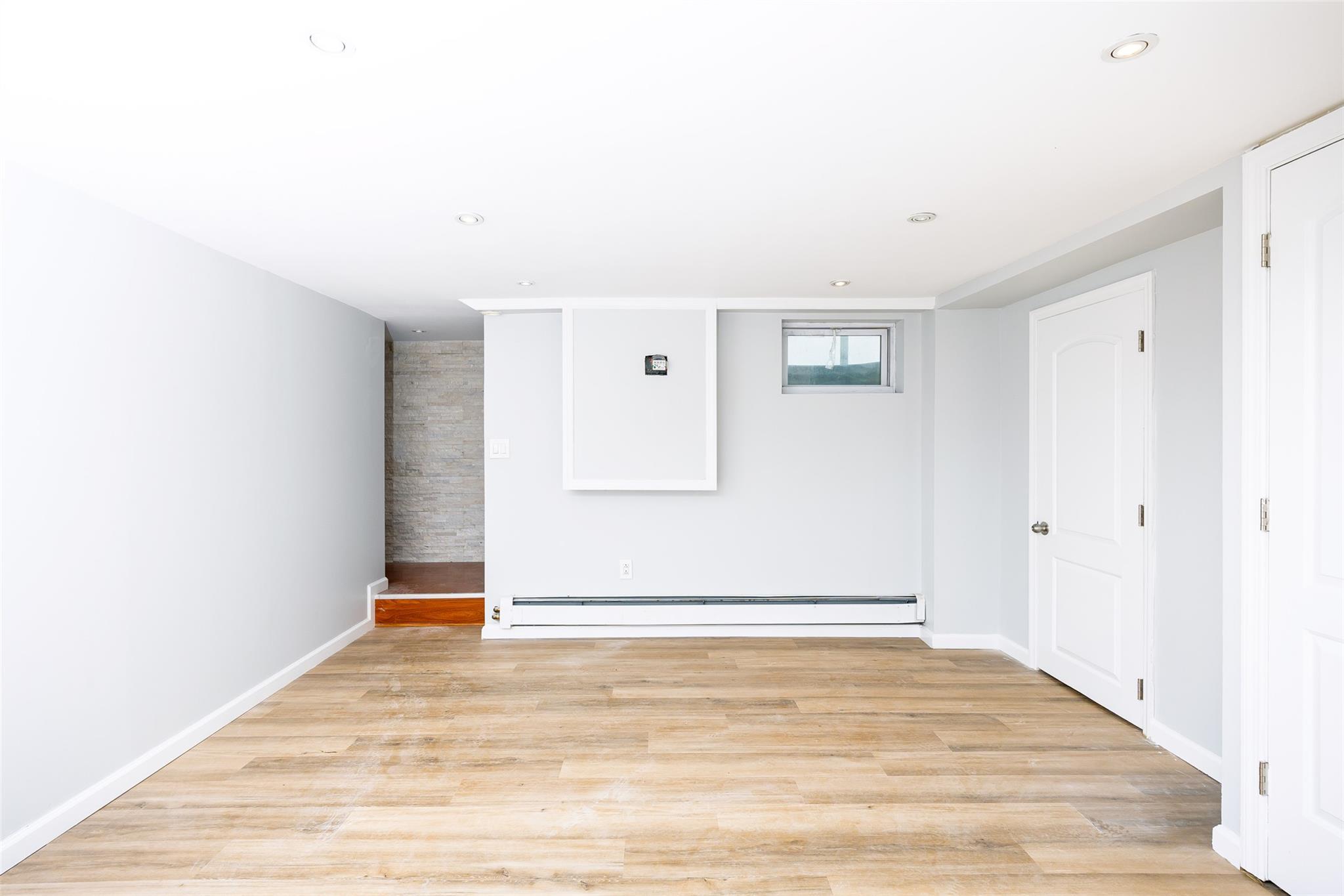 Single Family Underhill  Nassau County, NY 11801, MLS-860576-34