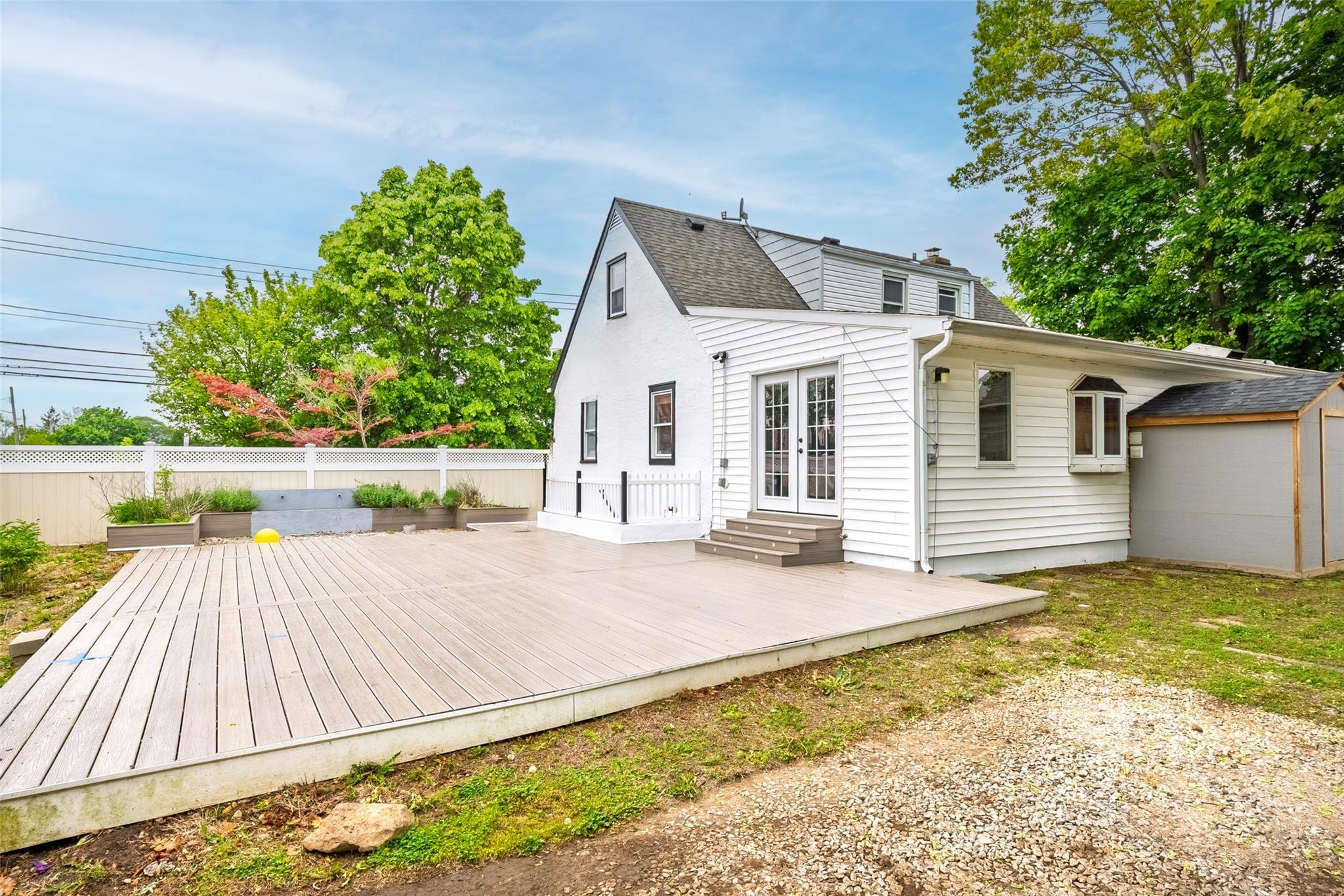 Single Family Underhill  Nassau County, NY 11801, MLS-860576-6