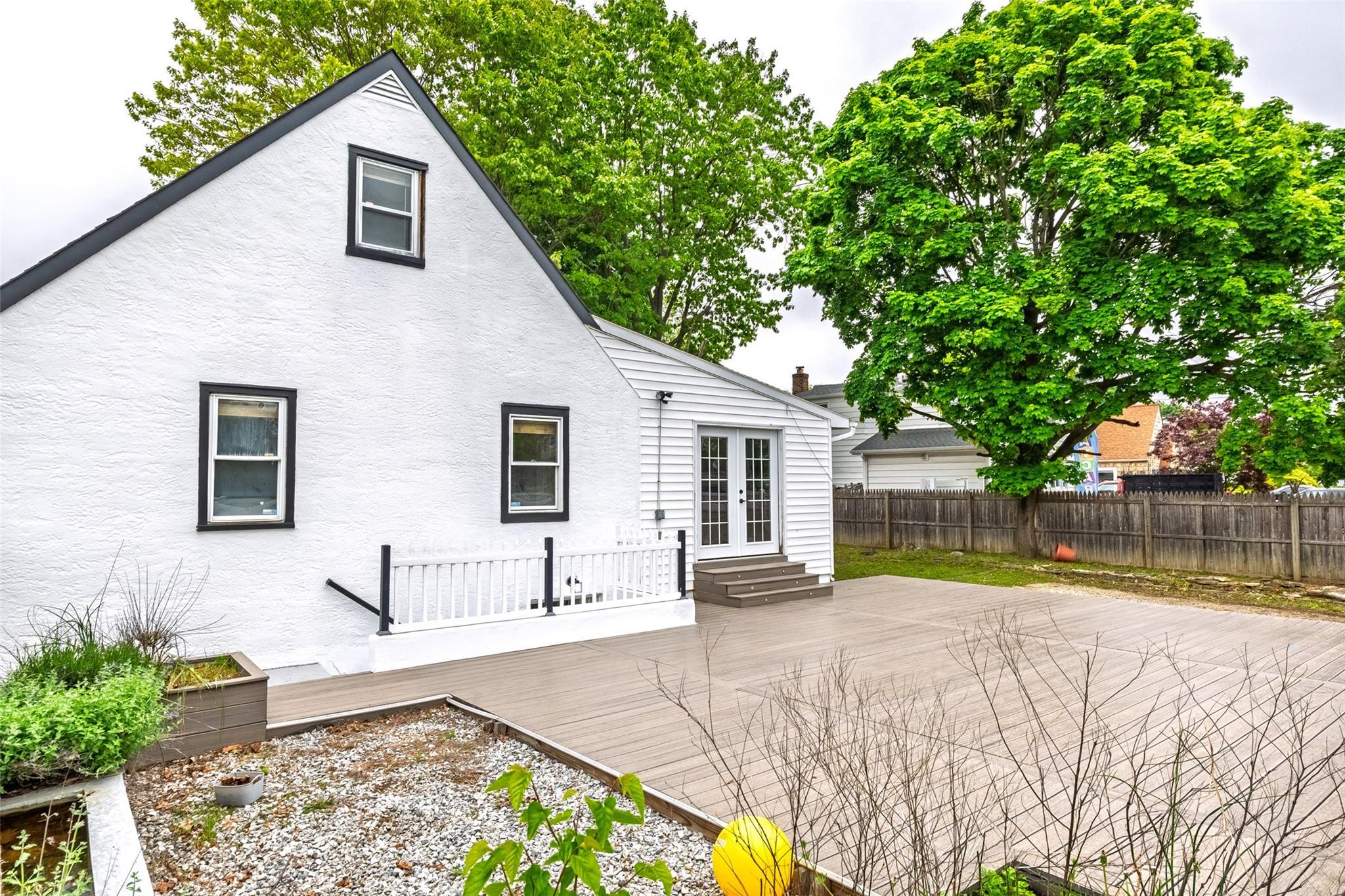Single Family Underhill  Nassau County, NY 11801, MLS-860576-8