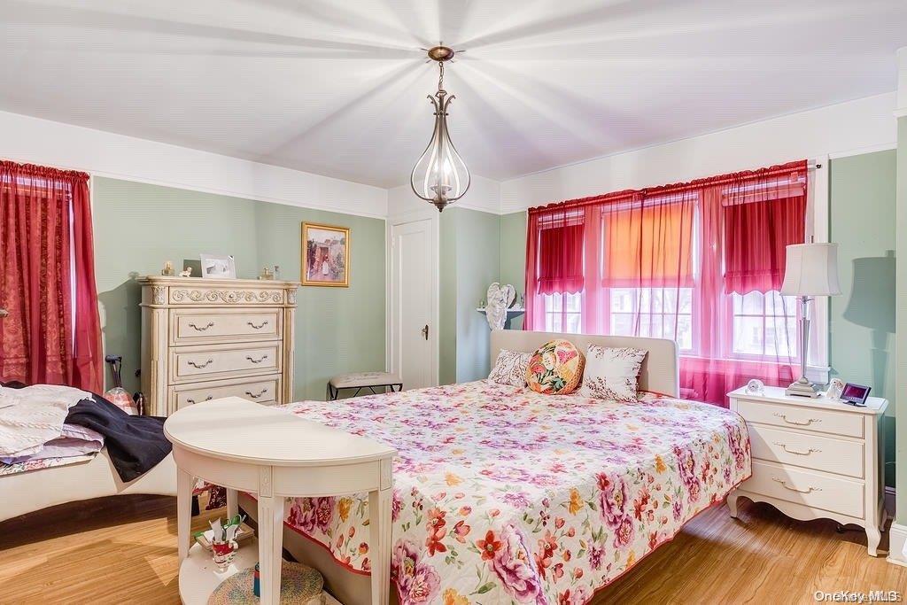 Single Family Belmont  Nassau County, NY 11550, MLS-860587-4
