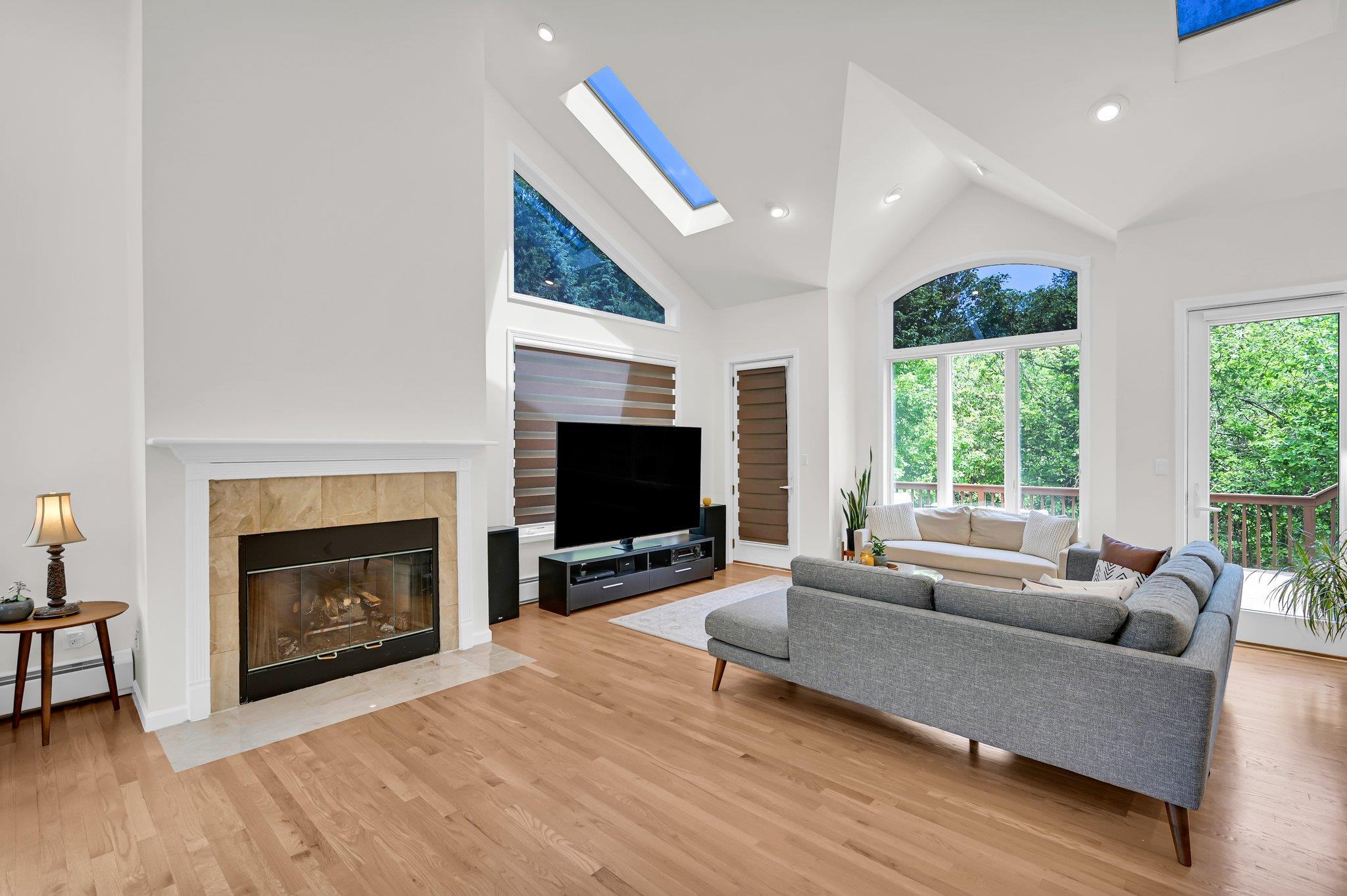 Single Family Roberts  Rockland County, NY 10956, MLS-860592-11
