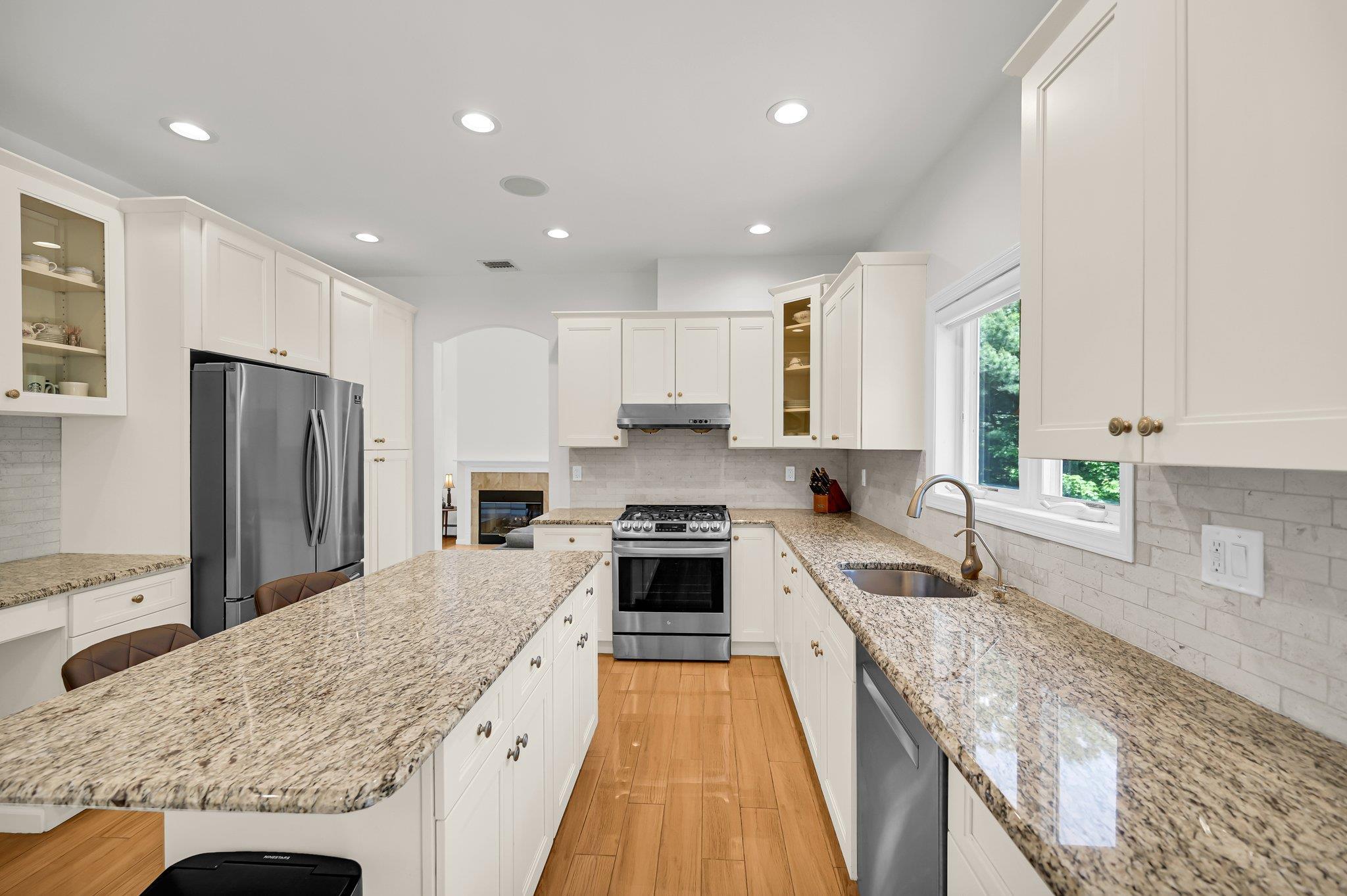 Single Family Roberts  Rockland County, NY 10956, MLS-860592-16