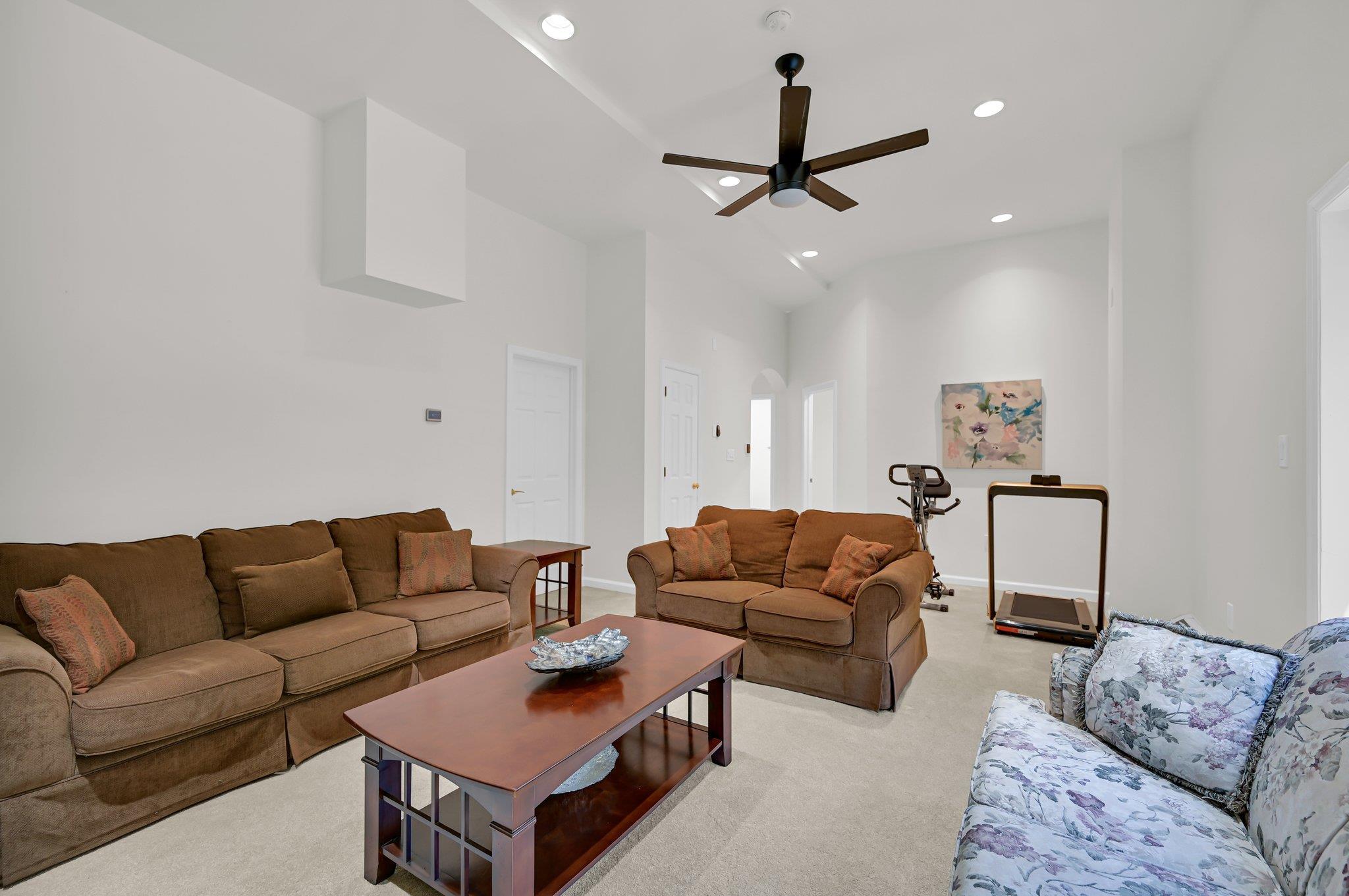 Single Family Roberts  Rockland County, NY 10956, MLS-860592-35