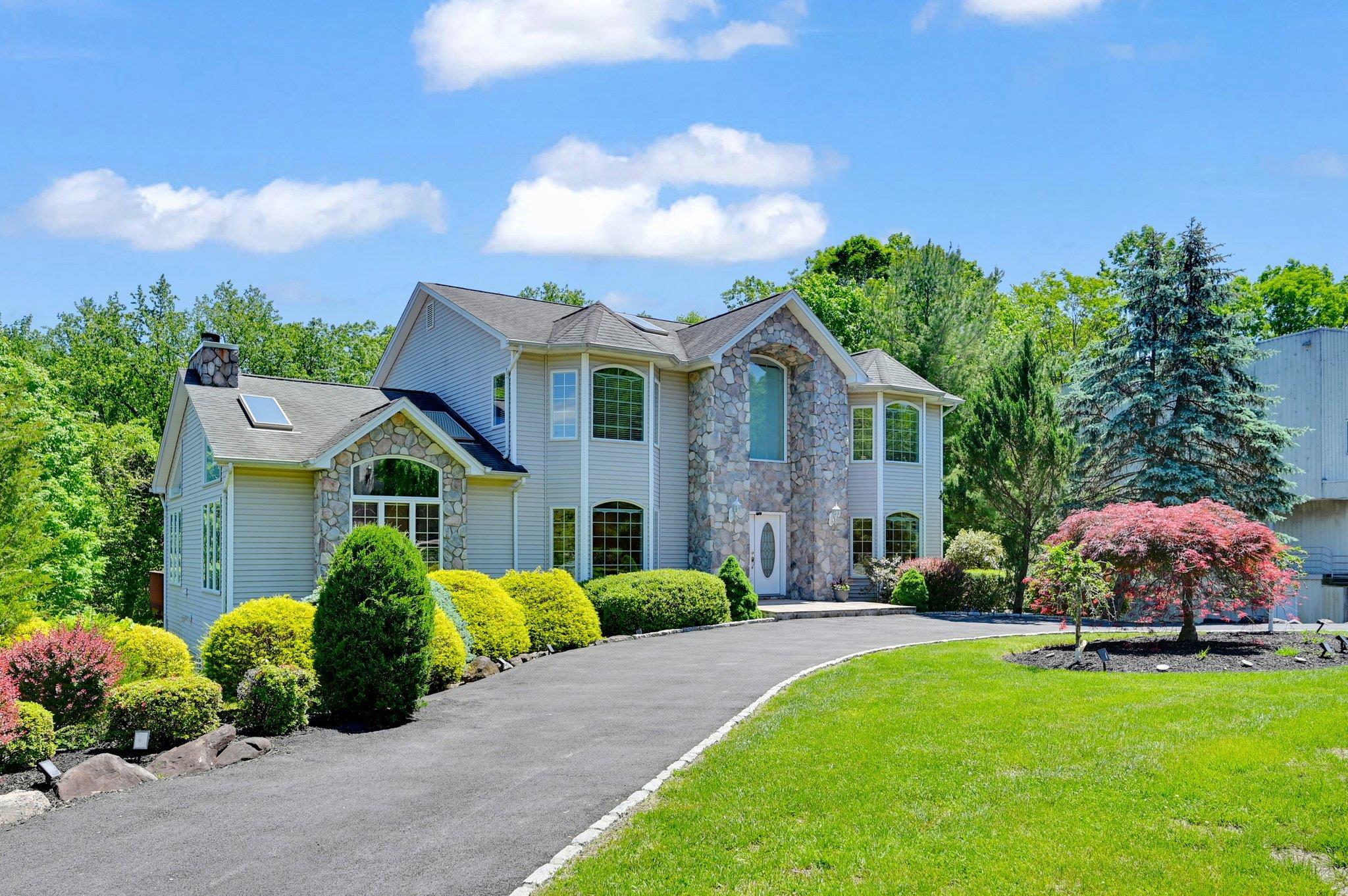 Single Family Roberts  Rockland County, NY 10956, MLS-860592-4
