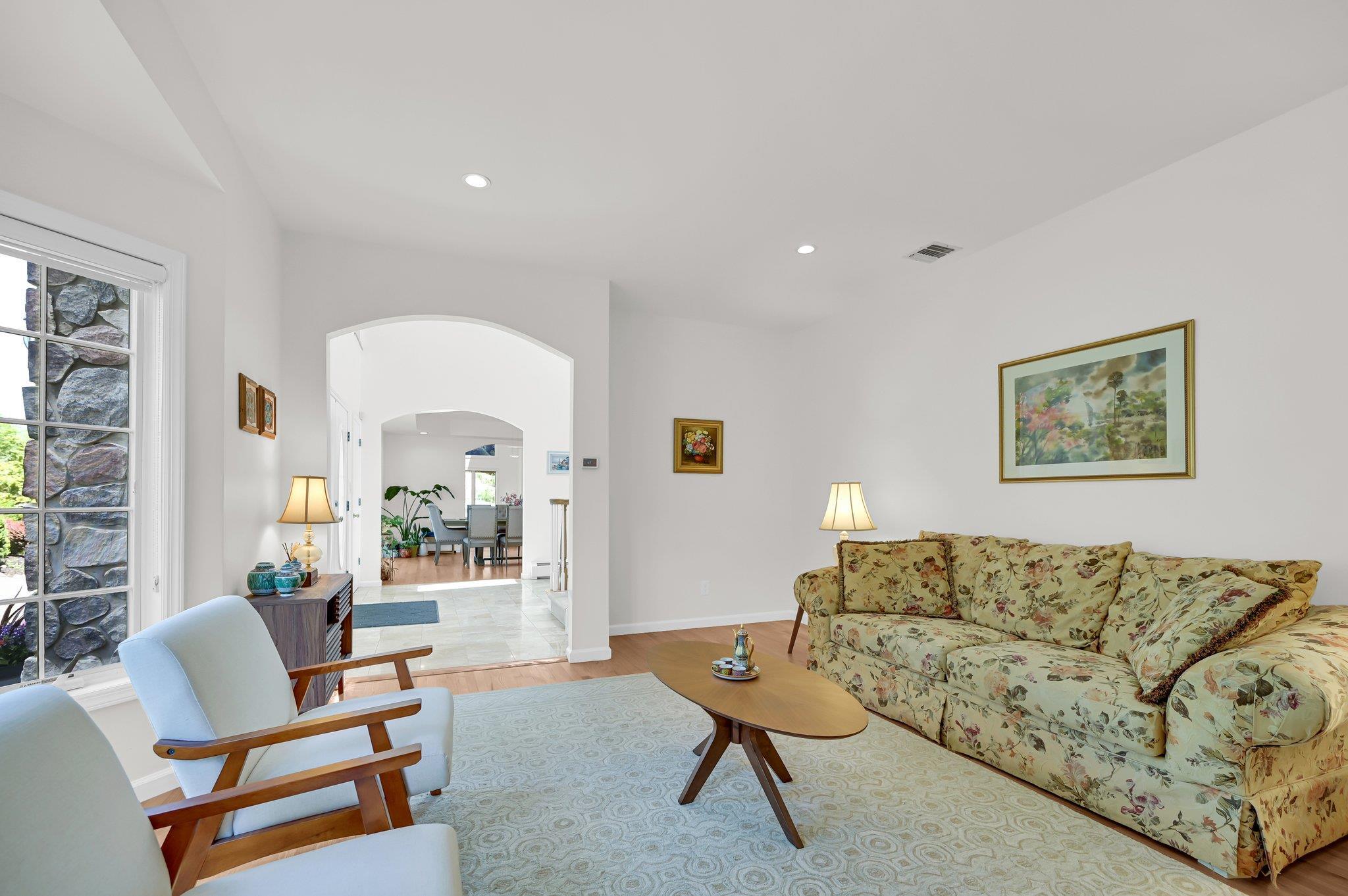 Single Family Roberts  Rockland County, NY 10956, MLS-860592-8