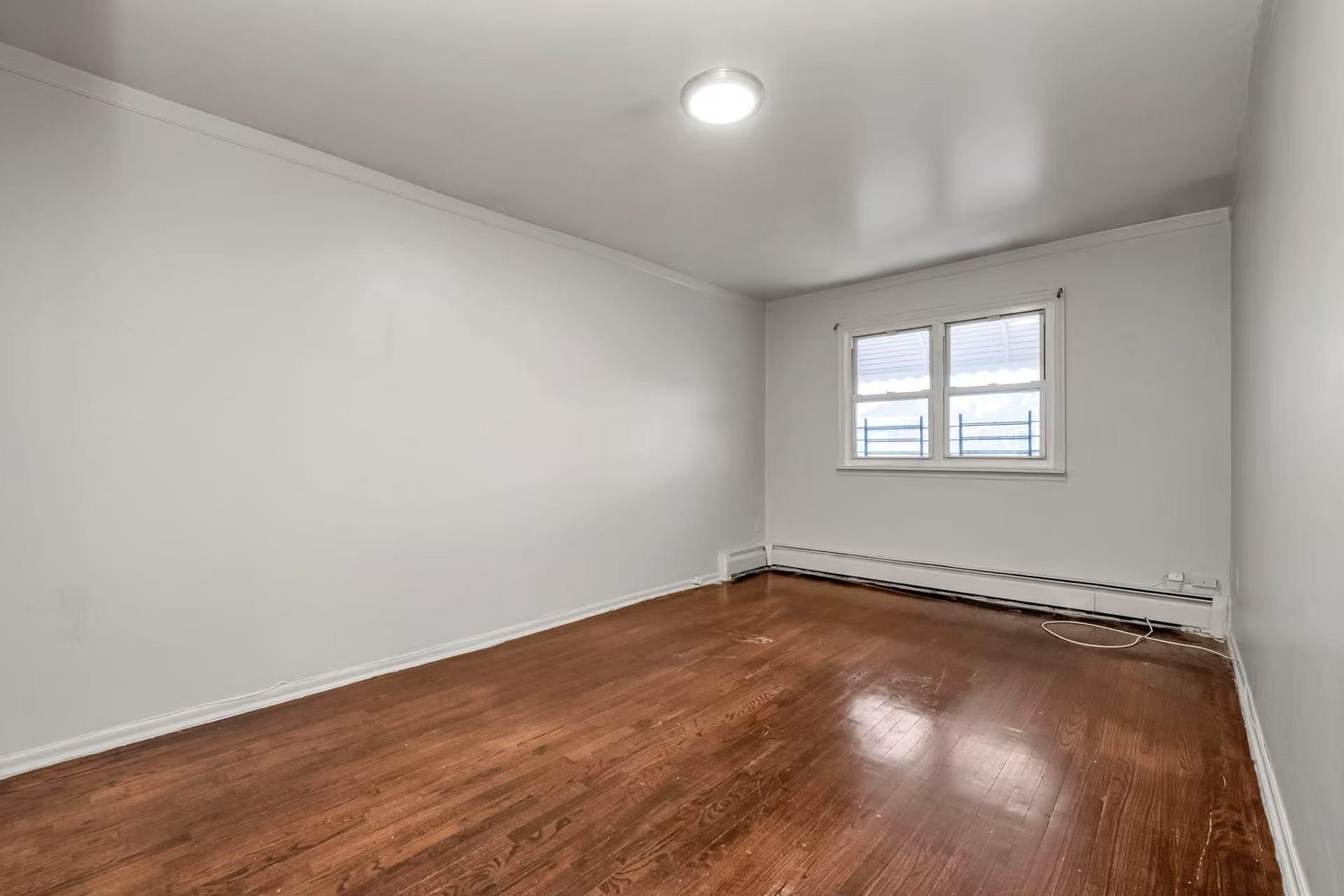 Single Family Tremont  Bronx, NY 10465, MLS-860600-3
