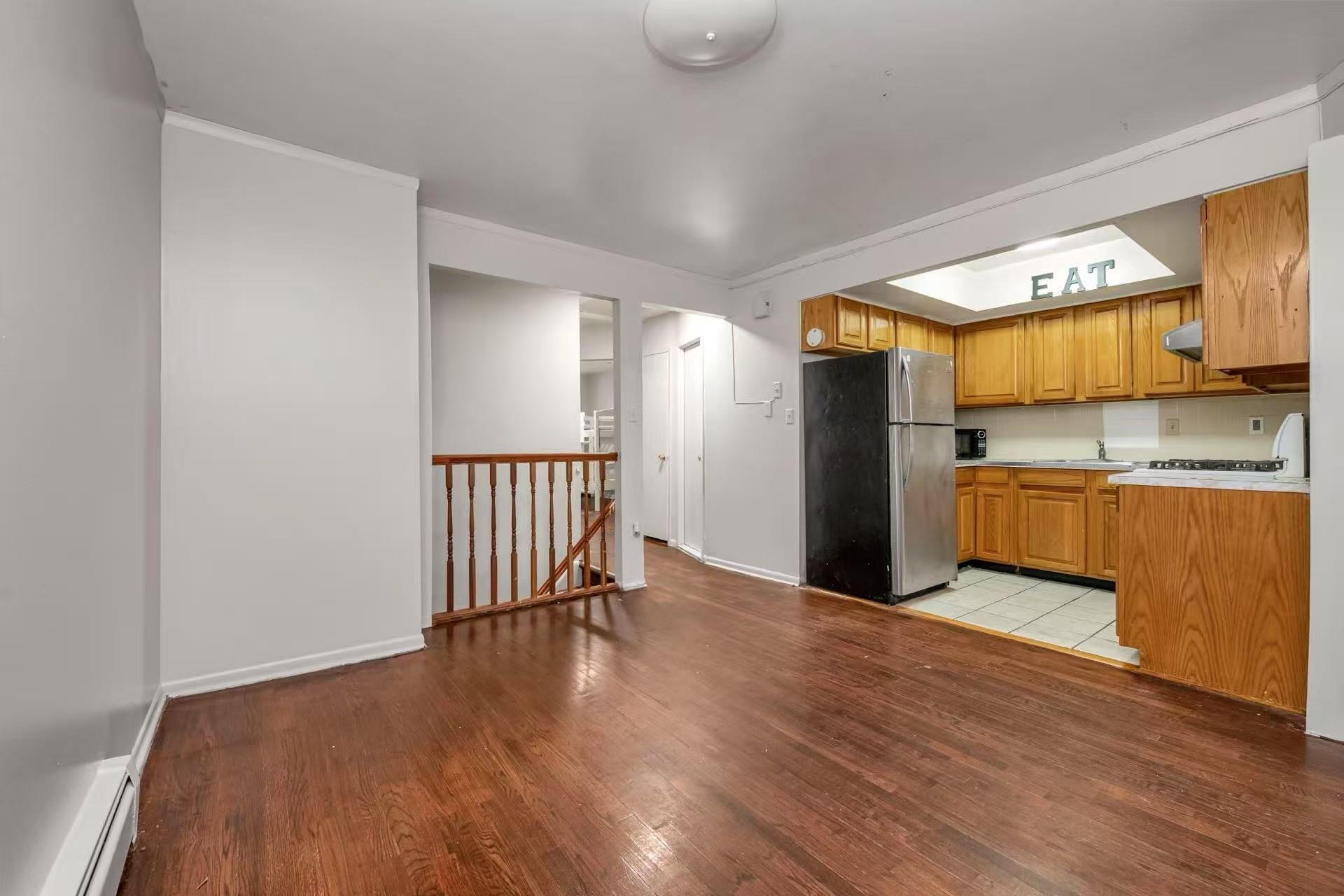 Single Family Tremont  Bronx, NY 10465, MLS-860600-6