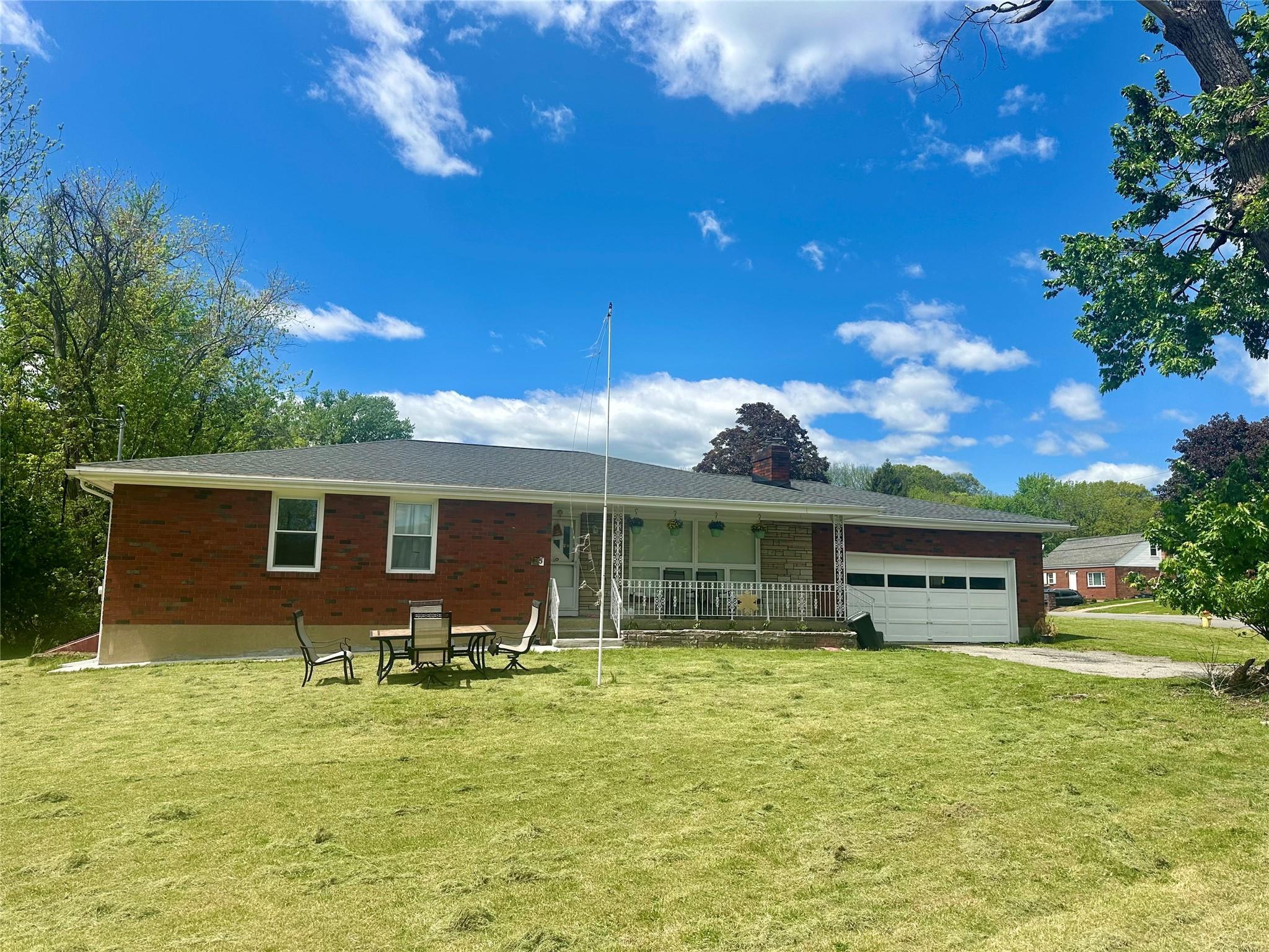 Single Family Queen  Orange County, NY 12553, MLS-860612-2