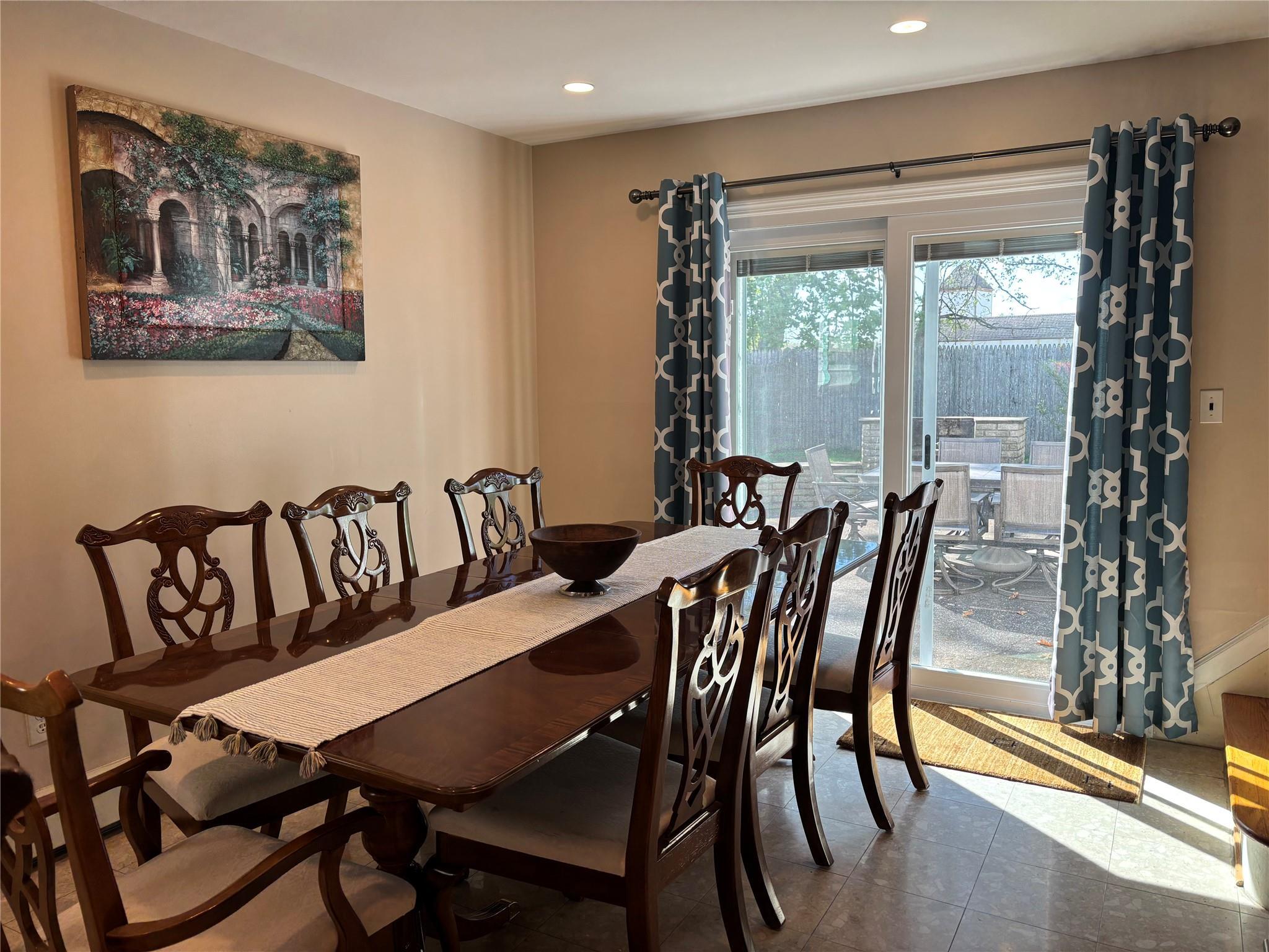 Single Family Davis  Suffolk County, NY 11703, MLS-860618-12