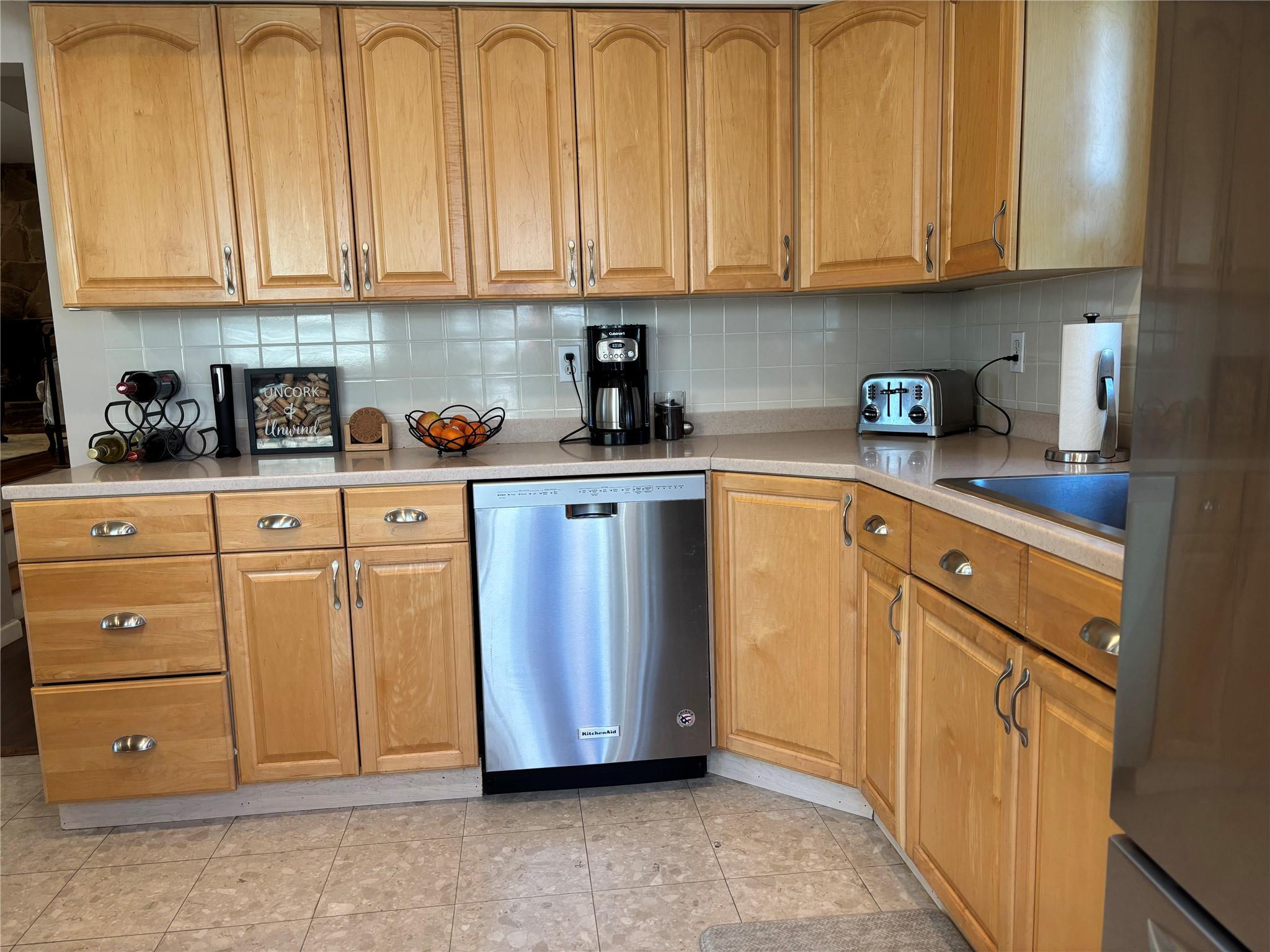 Single Family Davis  Suffolk County, NY 11703, MLS-860618-13