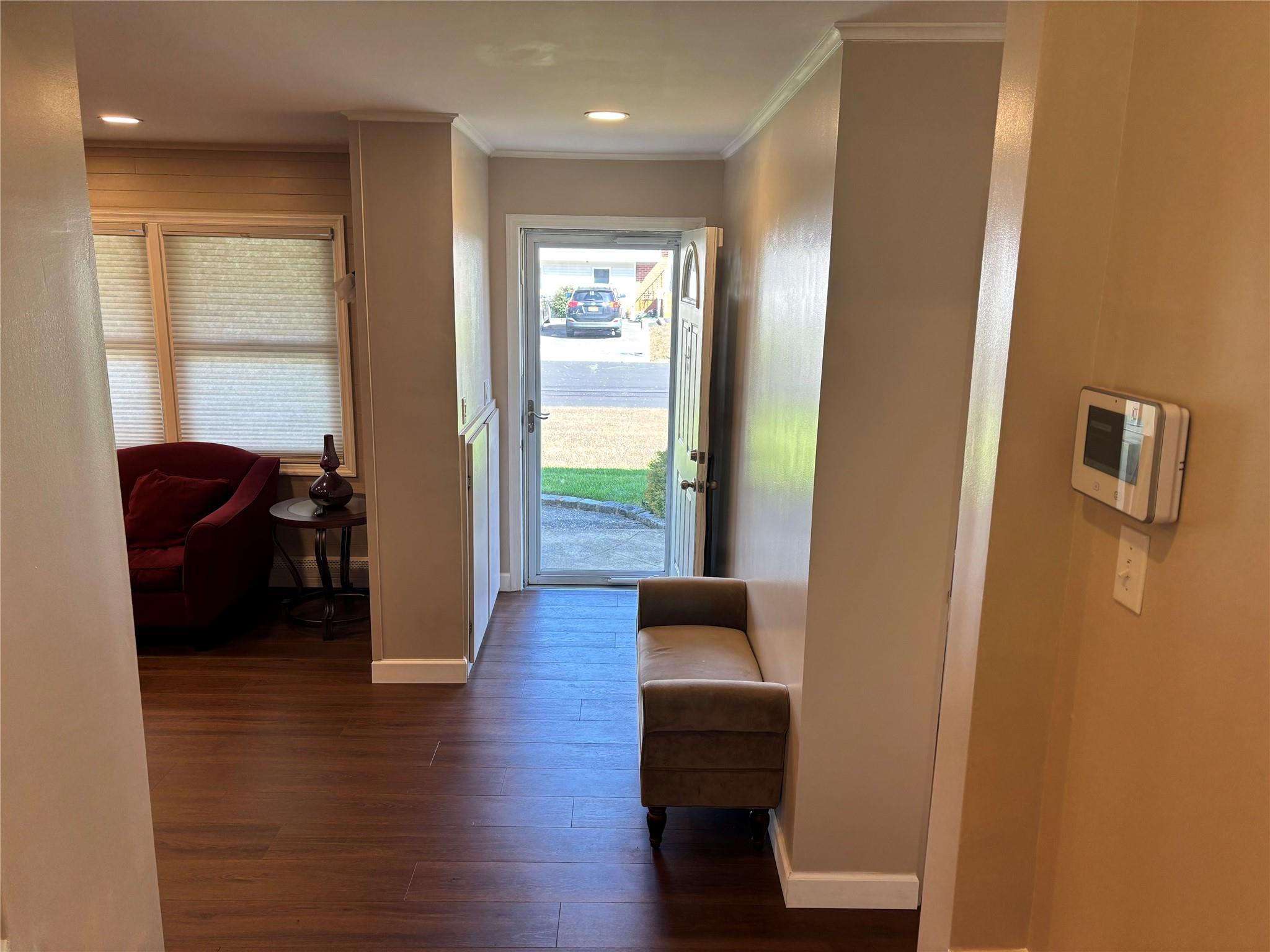 Single Family Davis  Suffolk County, NY 11703, MLS-860618-16