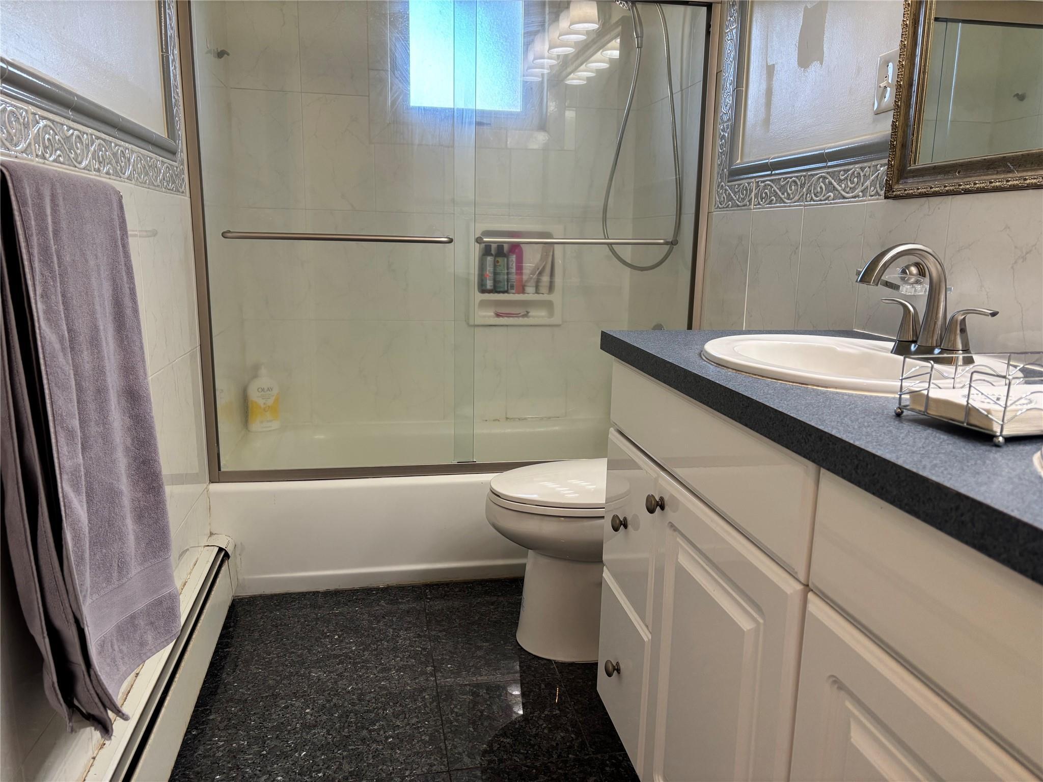 Single Family Davis  Suffolk County, NY 11703, MLS-860618-19