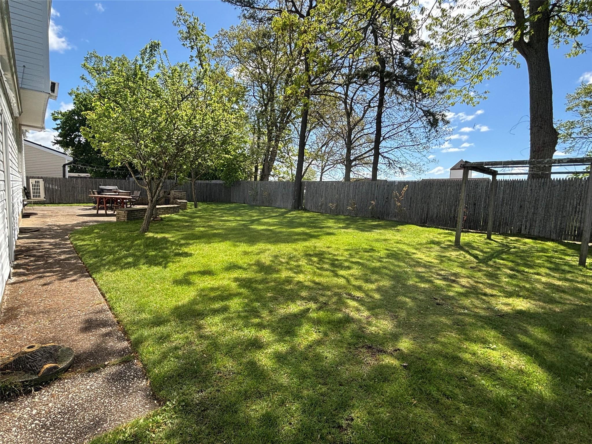Single Family Davis  Suffolk County, NY 11703, MLS-860618-34