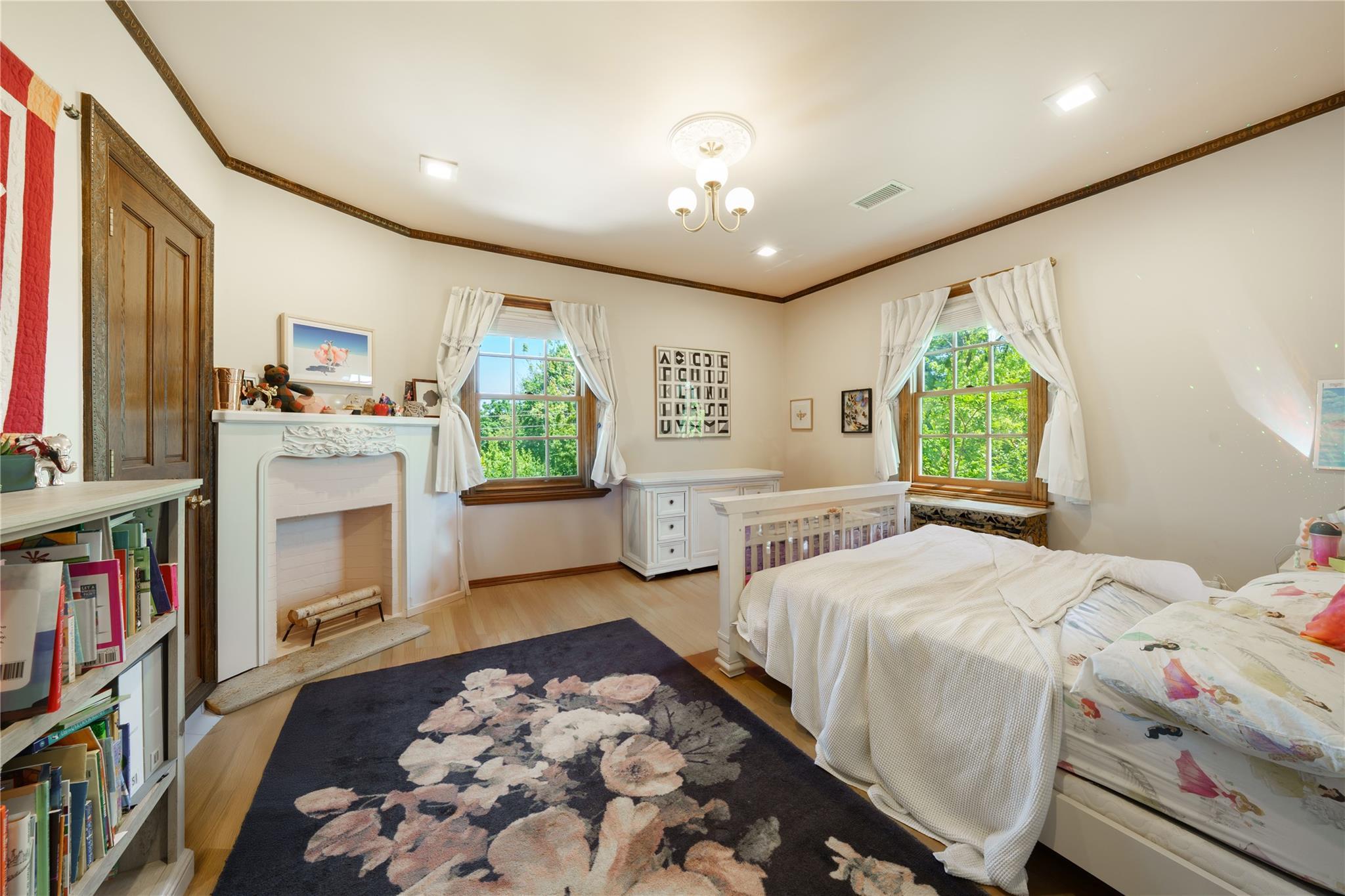 Single Family Little Neck  Queens, NY 11360, MLS-860625-19