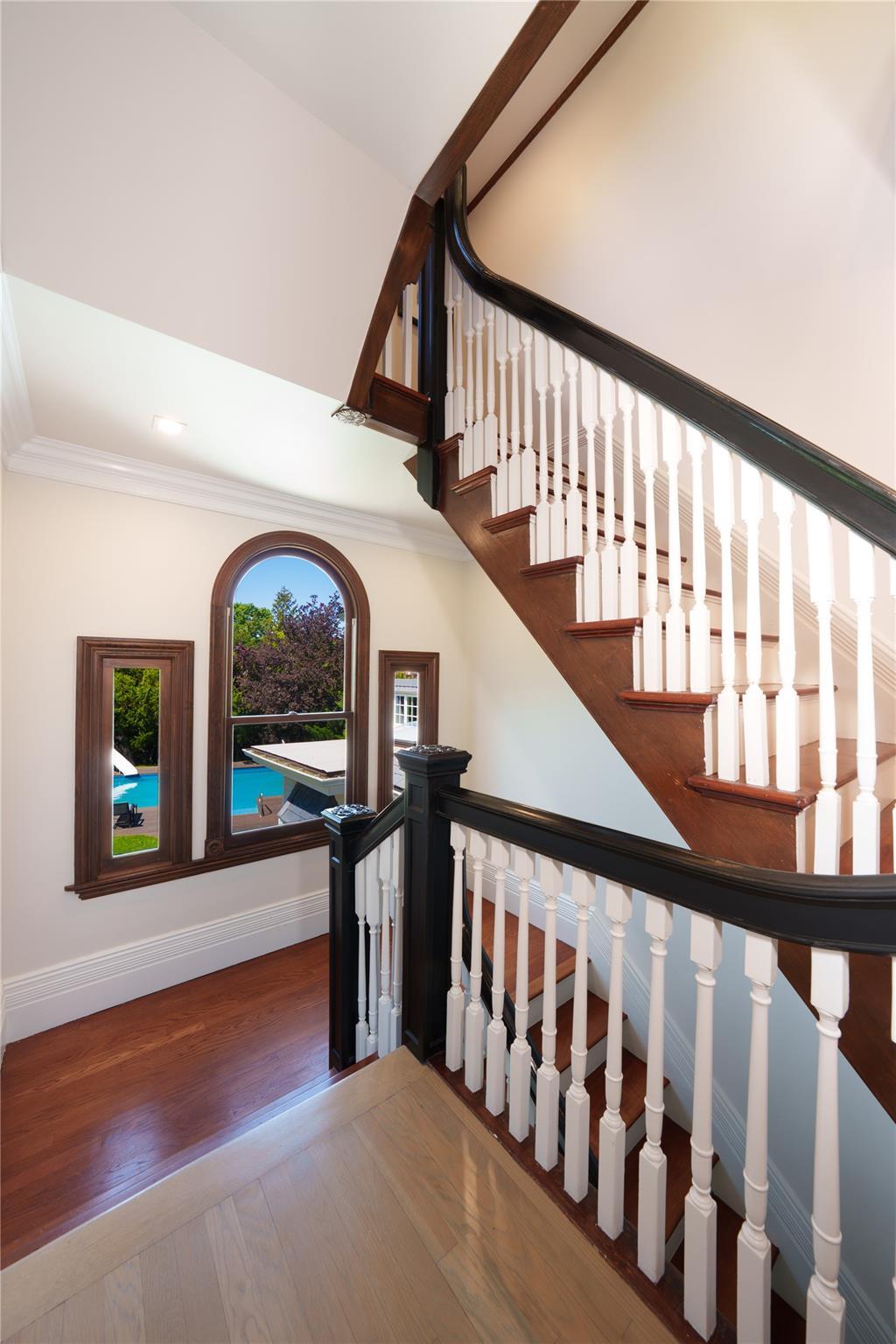 Single Family Little Neck  Queens, NY 11360, MLS-860625-22
