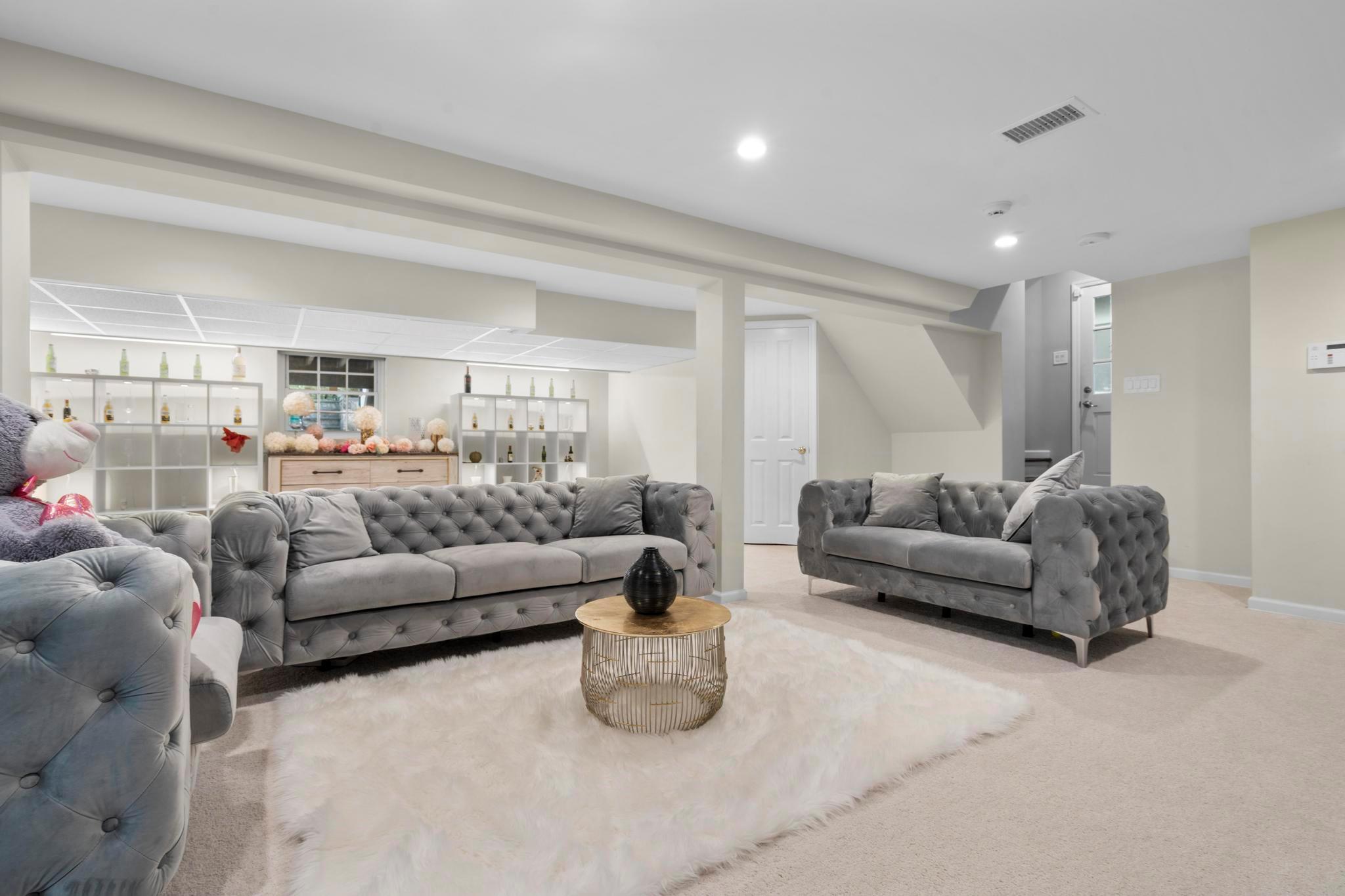 Single Family Cherry  Westchester County, NY 10583, MLS-860636-38