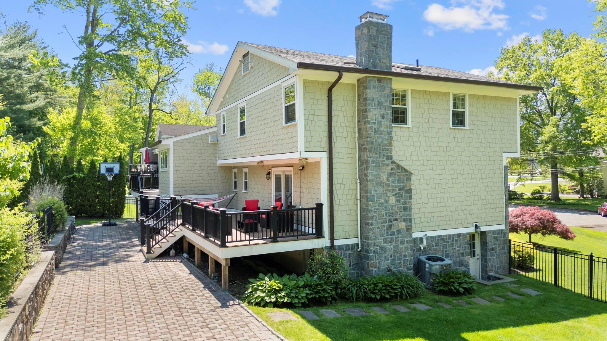 Single Family Cherry  Westchester County, NY 10583, MLS-860636-4