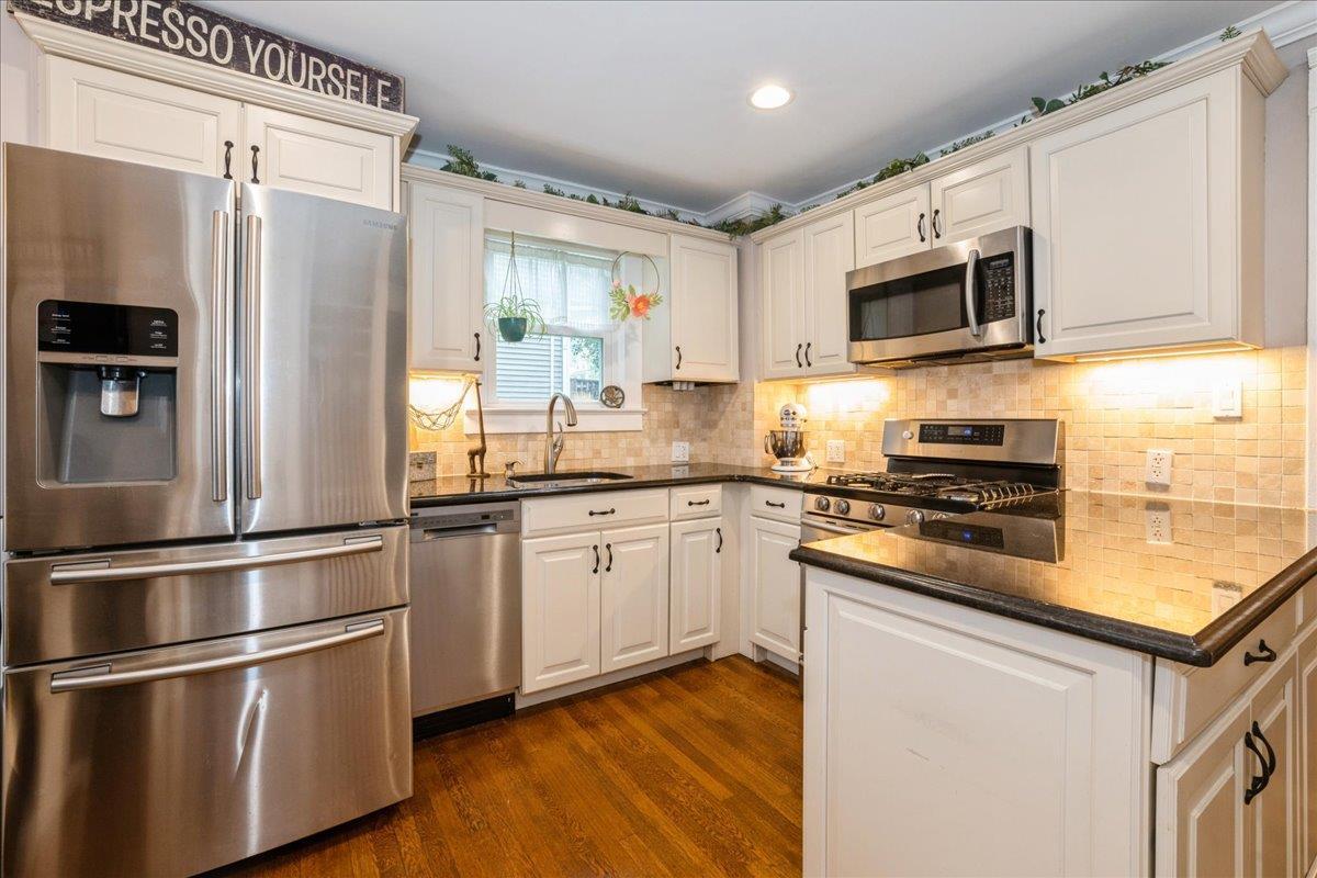 Single Family Coles  Nassau County, NY 11542, MLS-860648-19