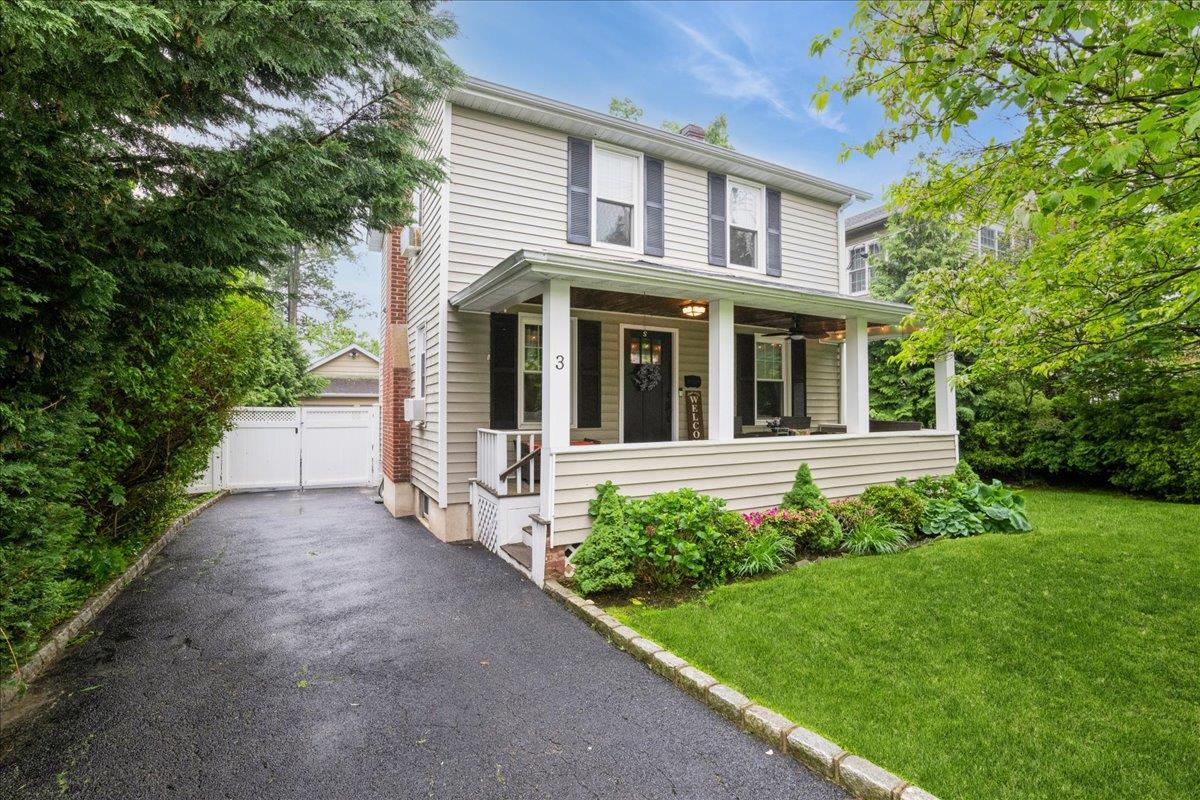 Single Family Coles  Nassau County, NY 11542, MLS-860648-2