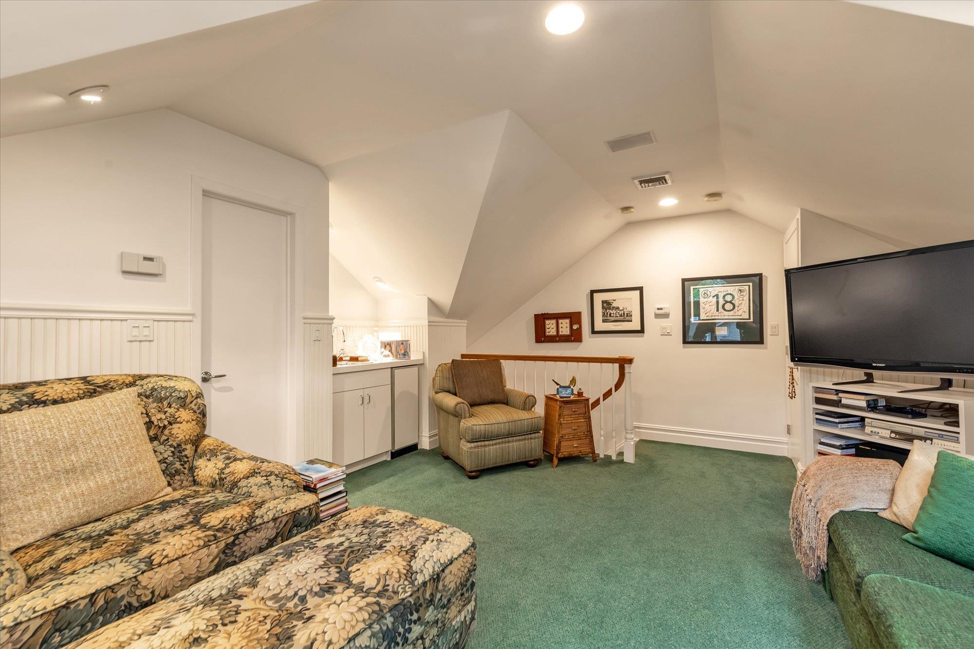 Single Family Everit  Nassau County, NY 11557, MLS-860655-24
