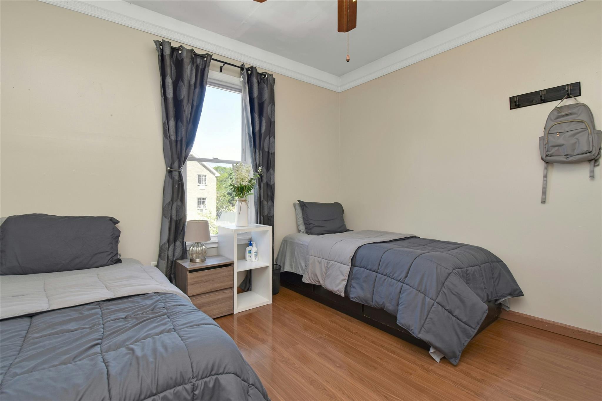 Single Family Hone  Bronx, NY 10461, MLS-860661-7