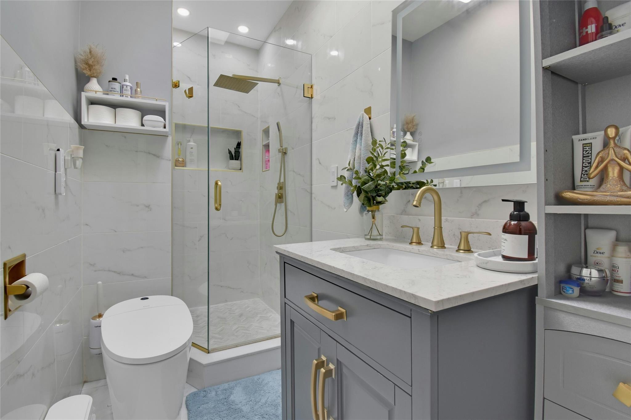 Single Family Hone  Bronx, NY 10461, MLS-860661-9