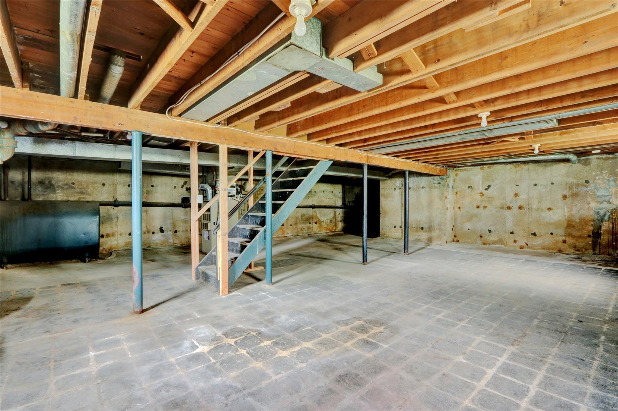 Single Family Oconnell Street  Nassau County, NY 11762, MLS-860667-16