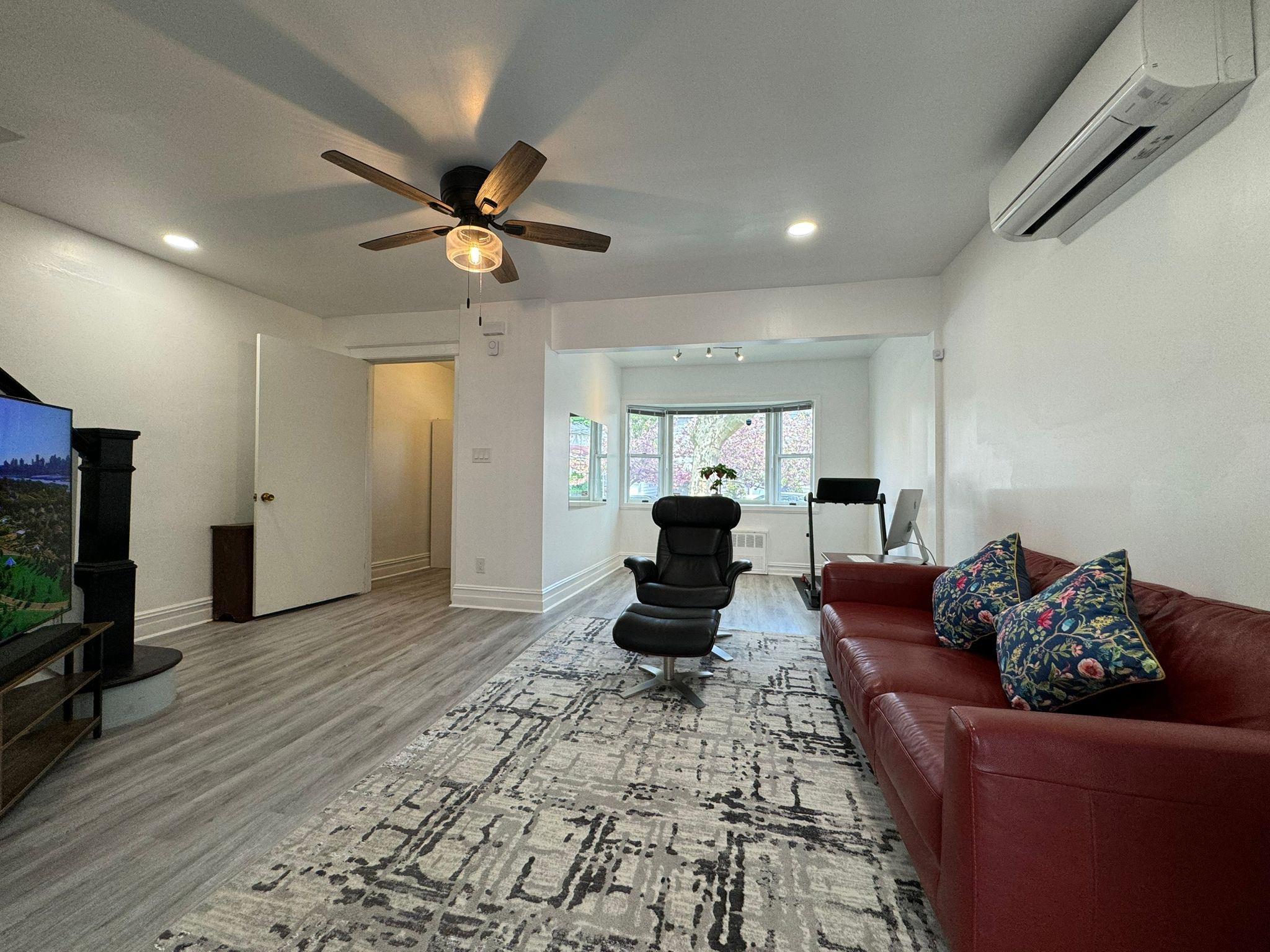 Single Family East 52nd  Brooklyn, NY 11234, MLS-860668-2