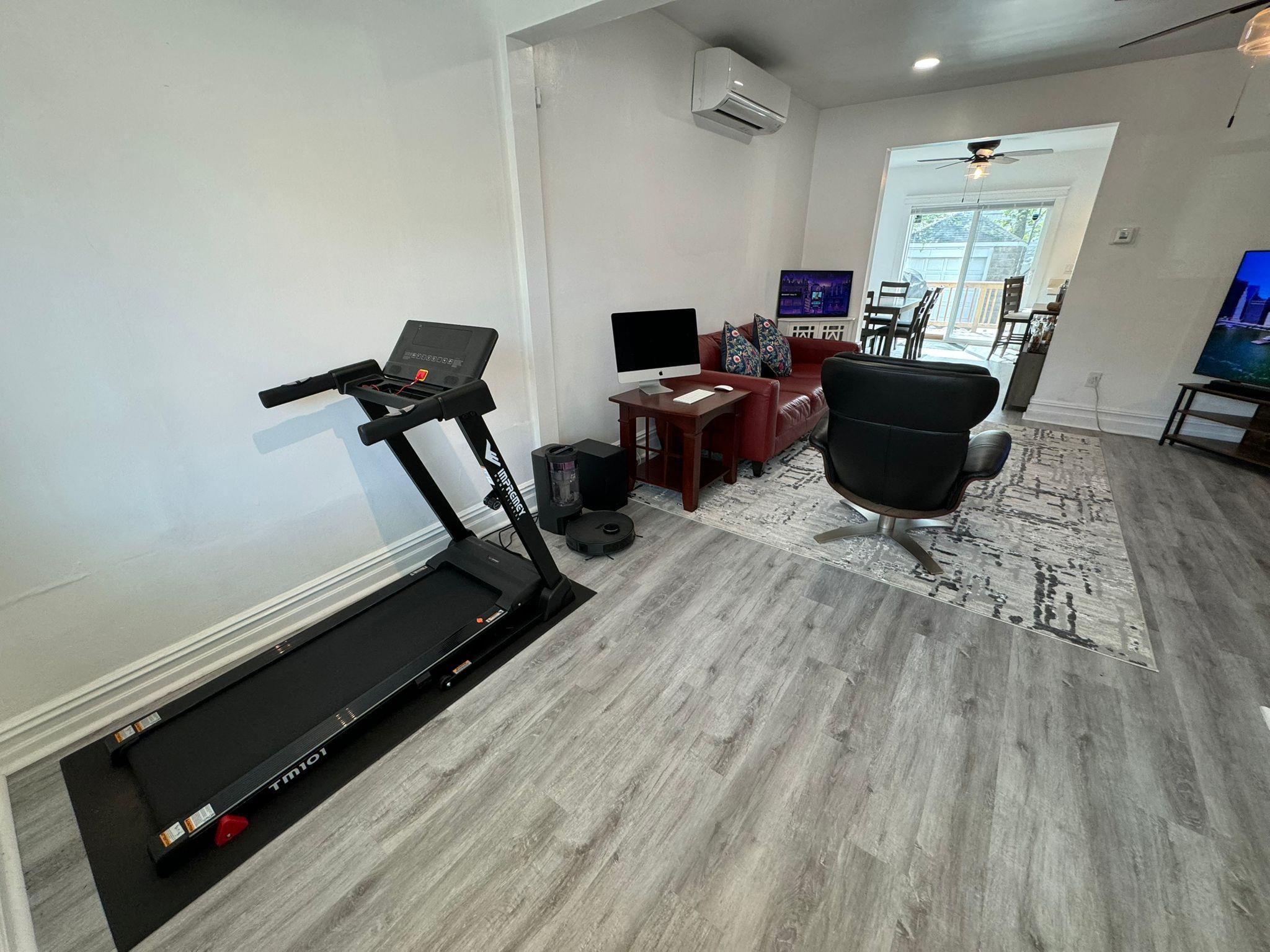 Single Family East 52nd  Brooklyn, NY 11234, MLS-860668-23