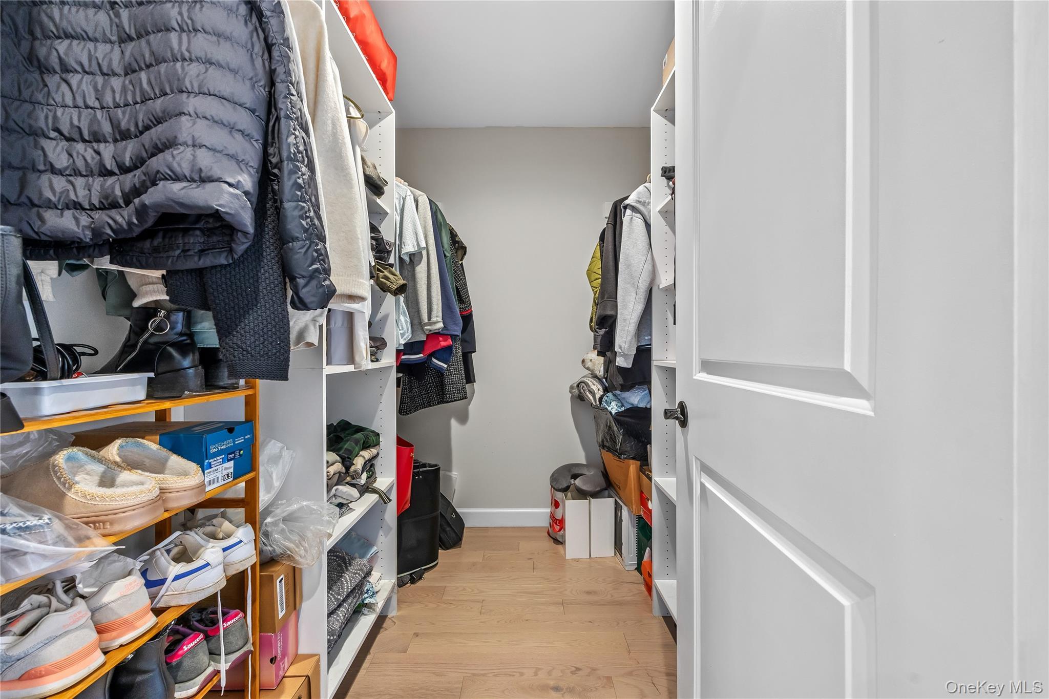 Single Family South  Nassau County, NY 11783, MLS-860670-22