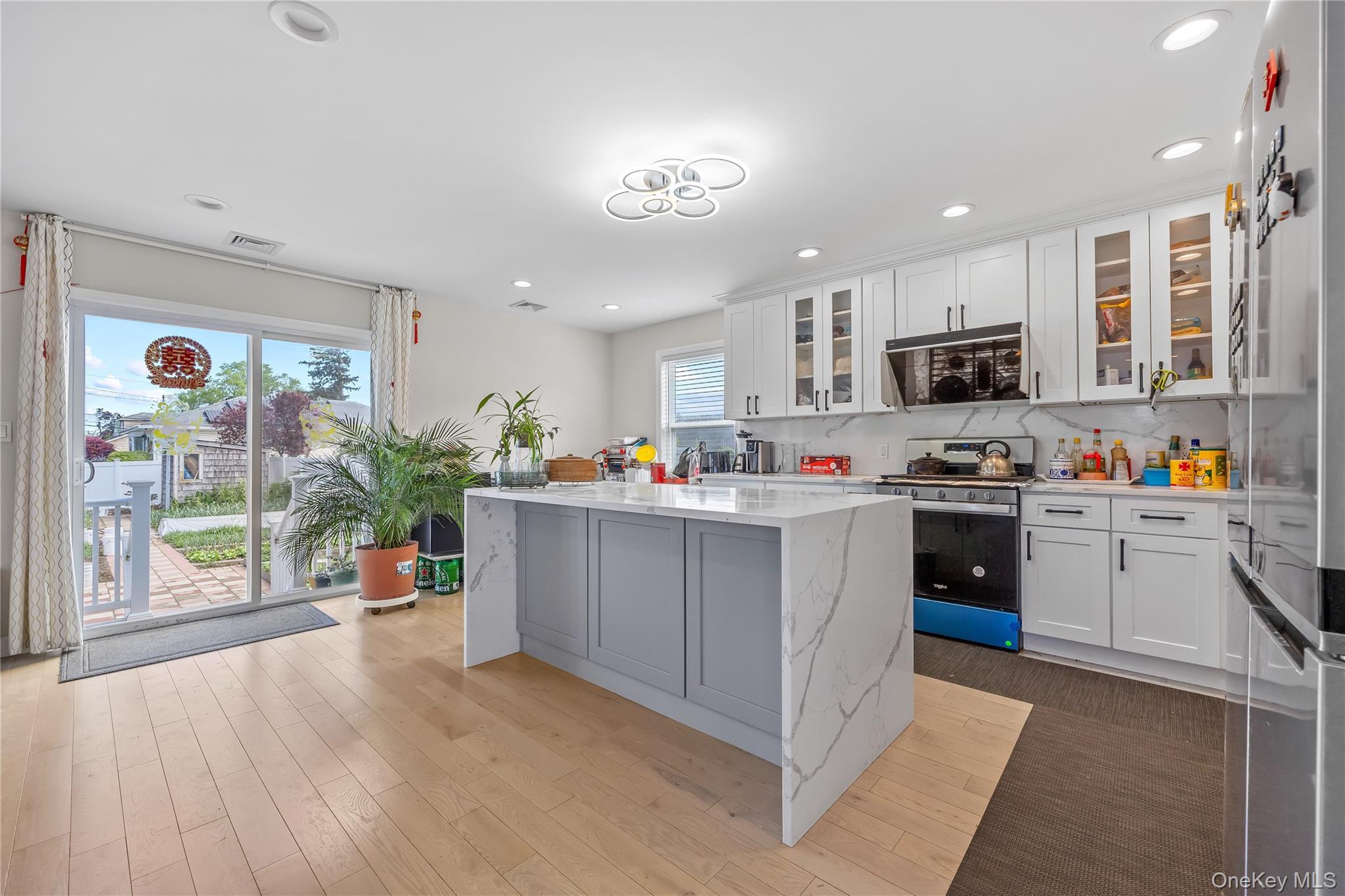 Single Family South  Nassau County, NY 11783, MLS-860670-4