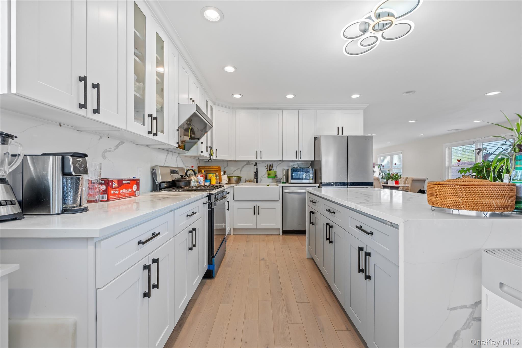 Single Family South  Nassau County, NY 11783, MLS-860670-5