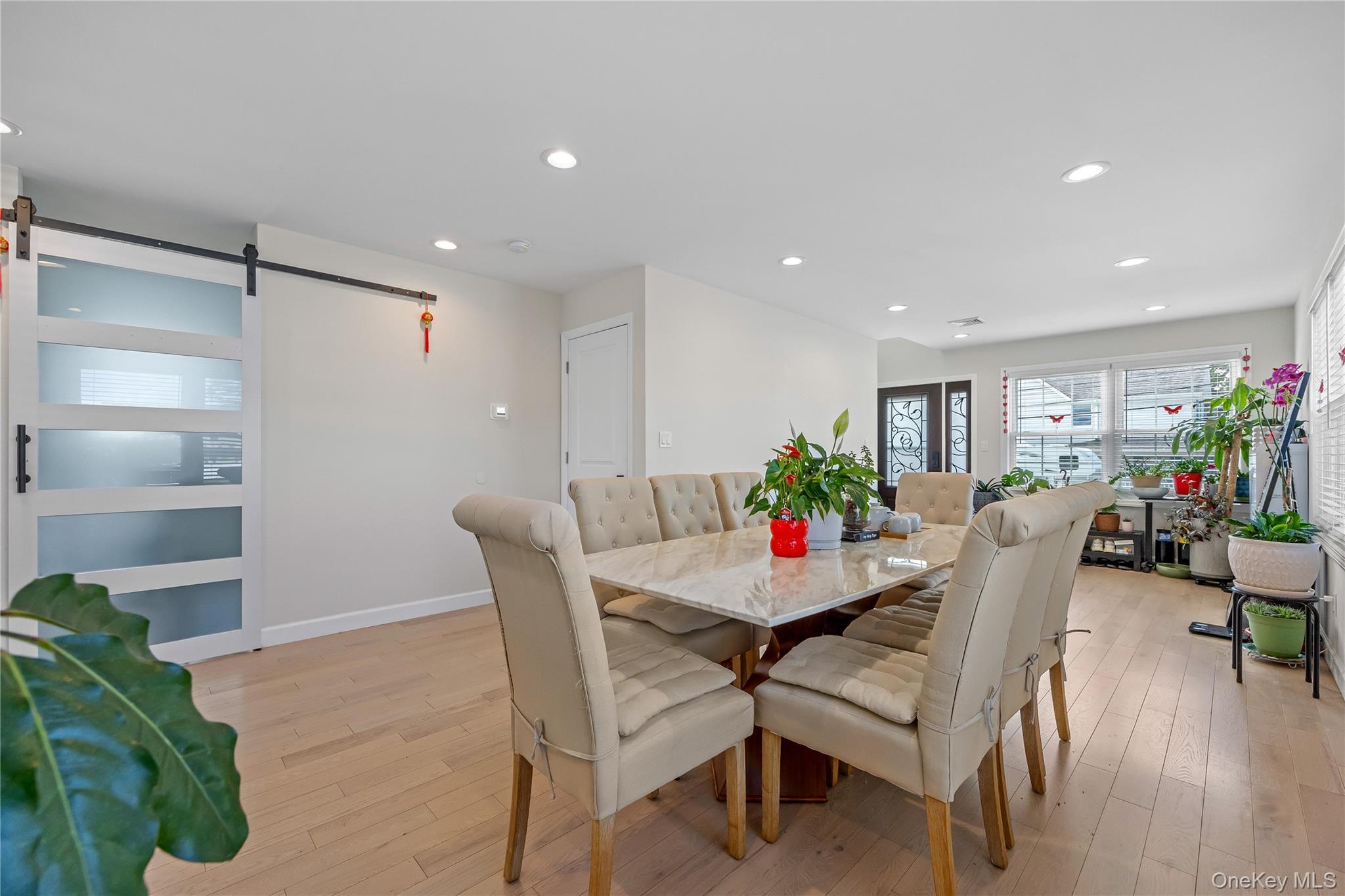 Single Family South  Nassau County, NY 11783, MLS-860670-6