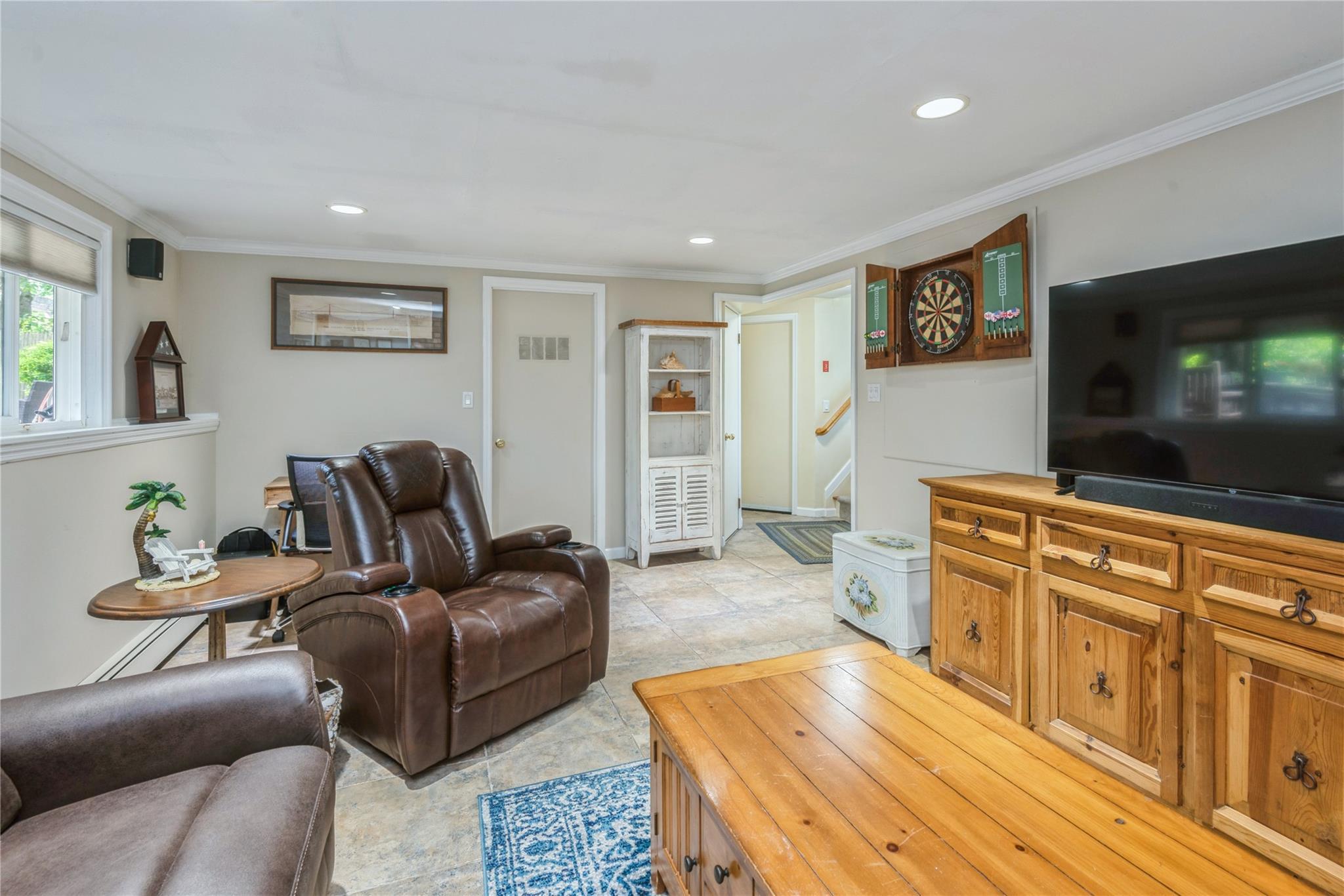 Single Family Phyllis  Suffolk County, NY 11754, MLS-860675-23