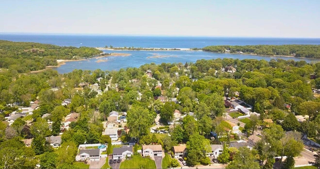 Single Family Phyllis  Suffolk County, NY 11754, MLS-860675-27