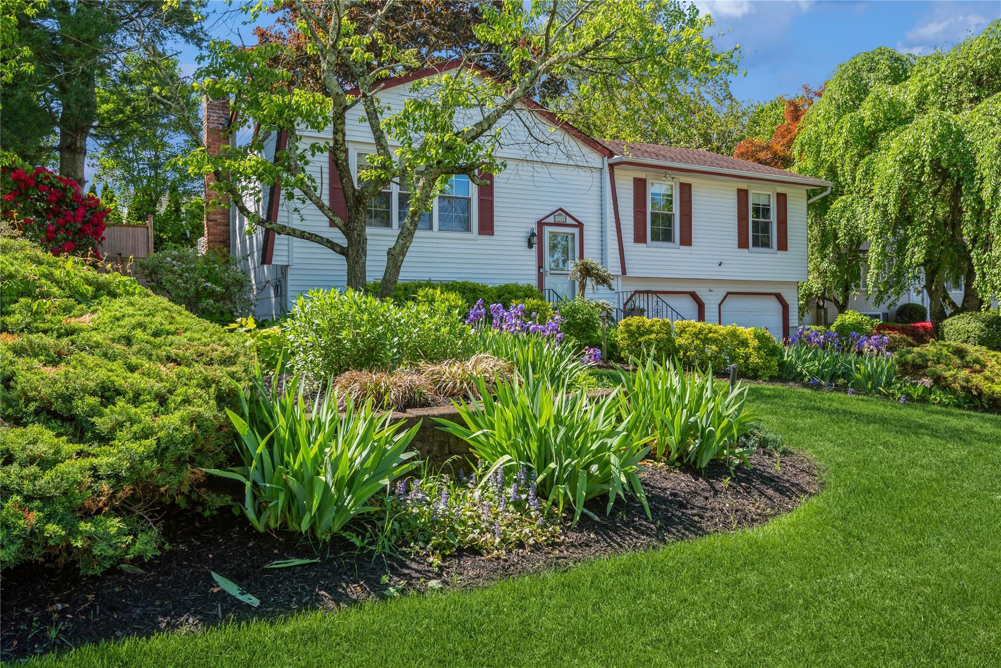 Single Family Phyllis  Suffolk County, NY 11754, MLS-860675-3