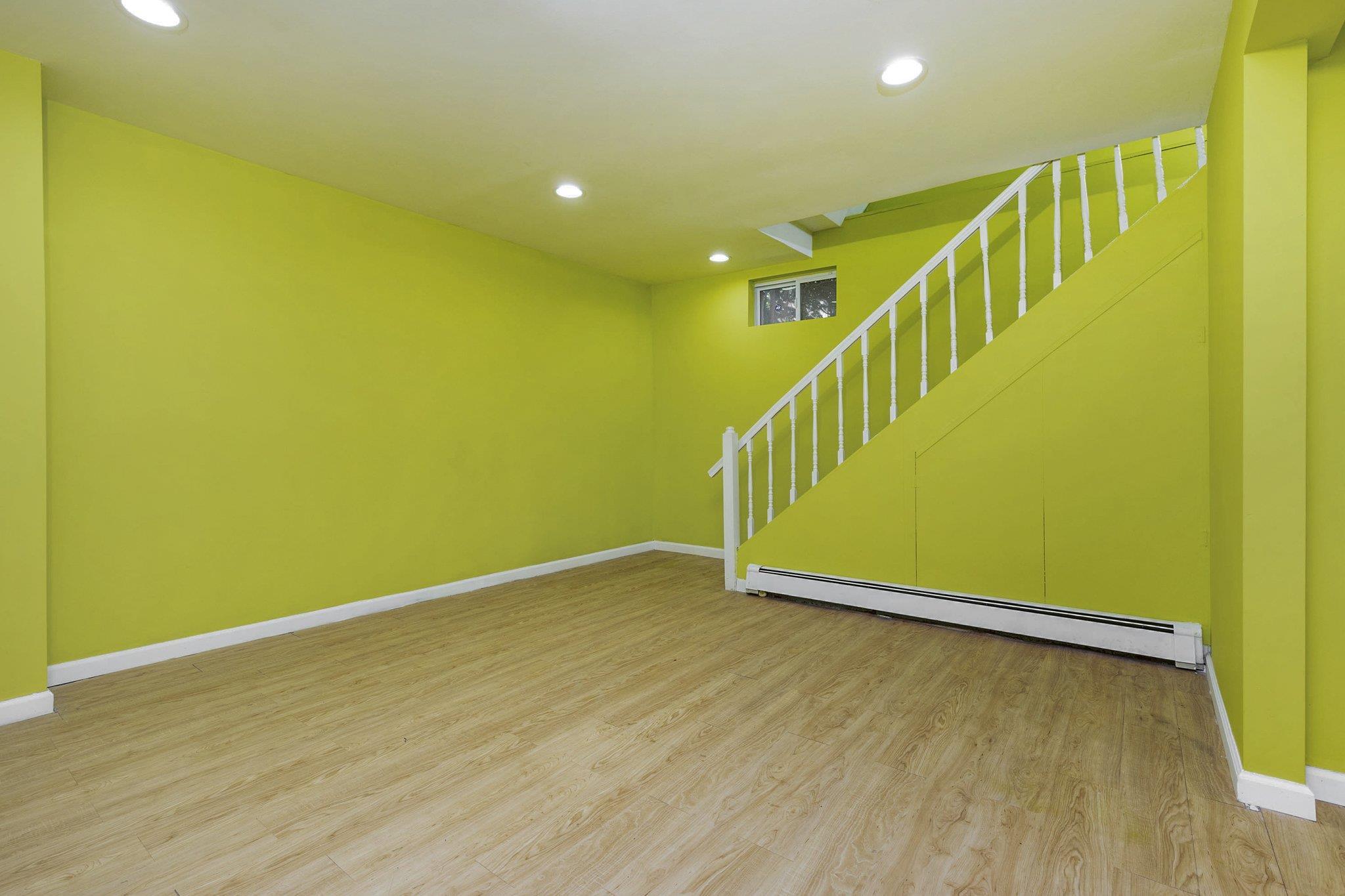 Single Family Sprague  Westchester County, NY 10583, MLS-860677-17