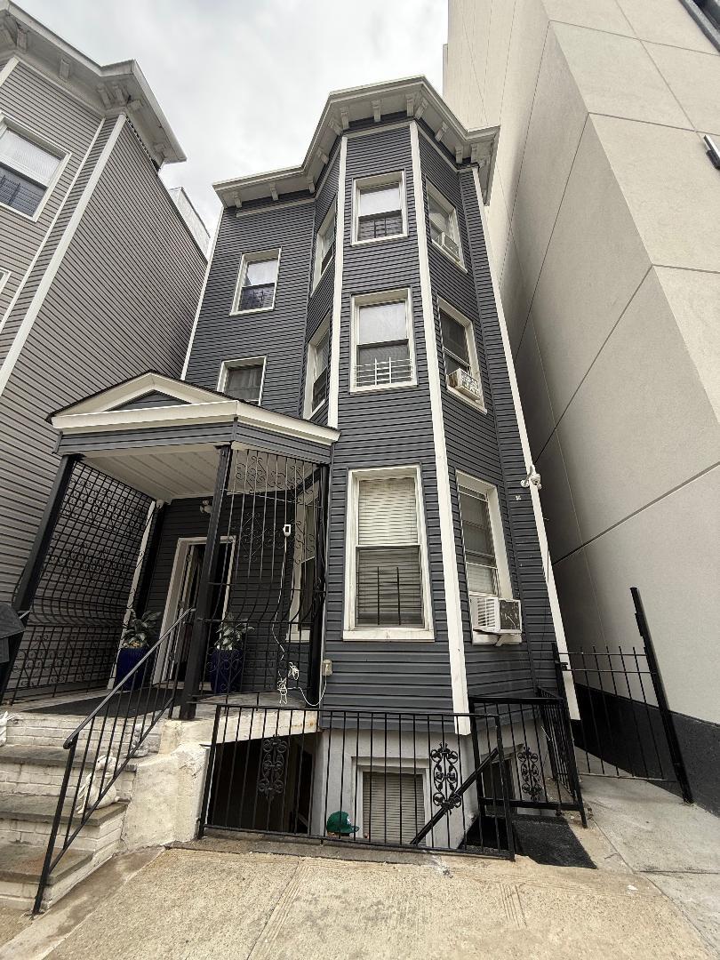 Single Family Anthony  Bronx, NY 10457, MLS-860687-2
