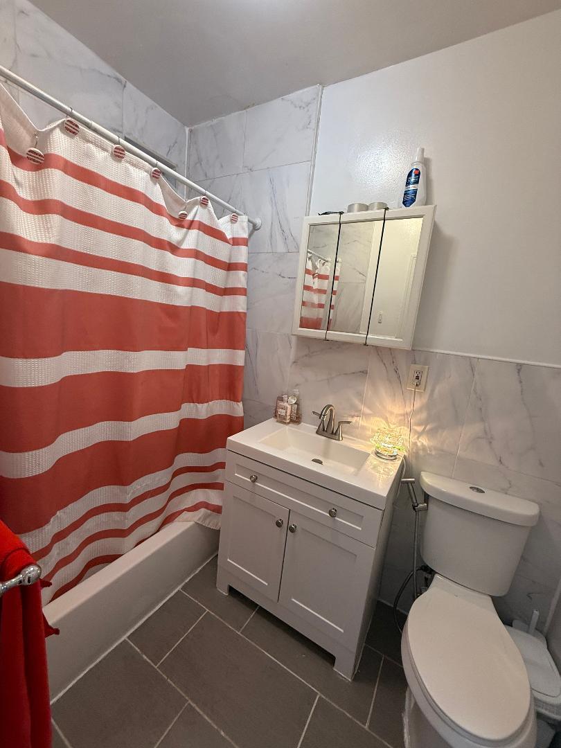 Single Family Anthony  Bronx, NY 10457, MLS-860687-6