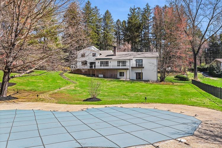 Single Family Round Hill  Westchester County, NY 10504, MLS-860688-38