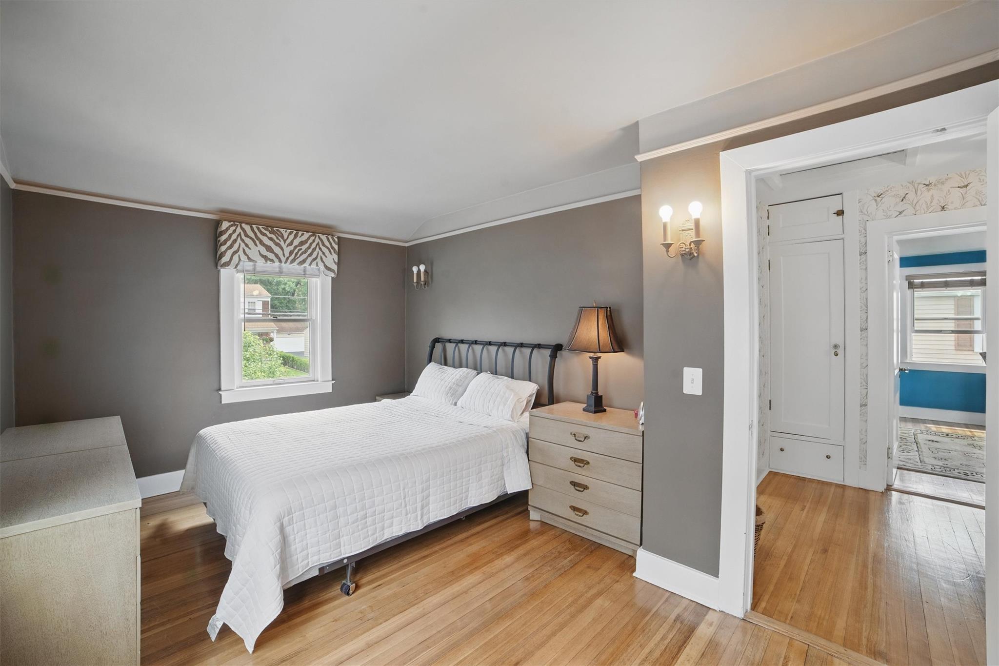 Single Family Kingston  Westchester County, NY 10701, MLS-860689-23