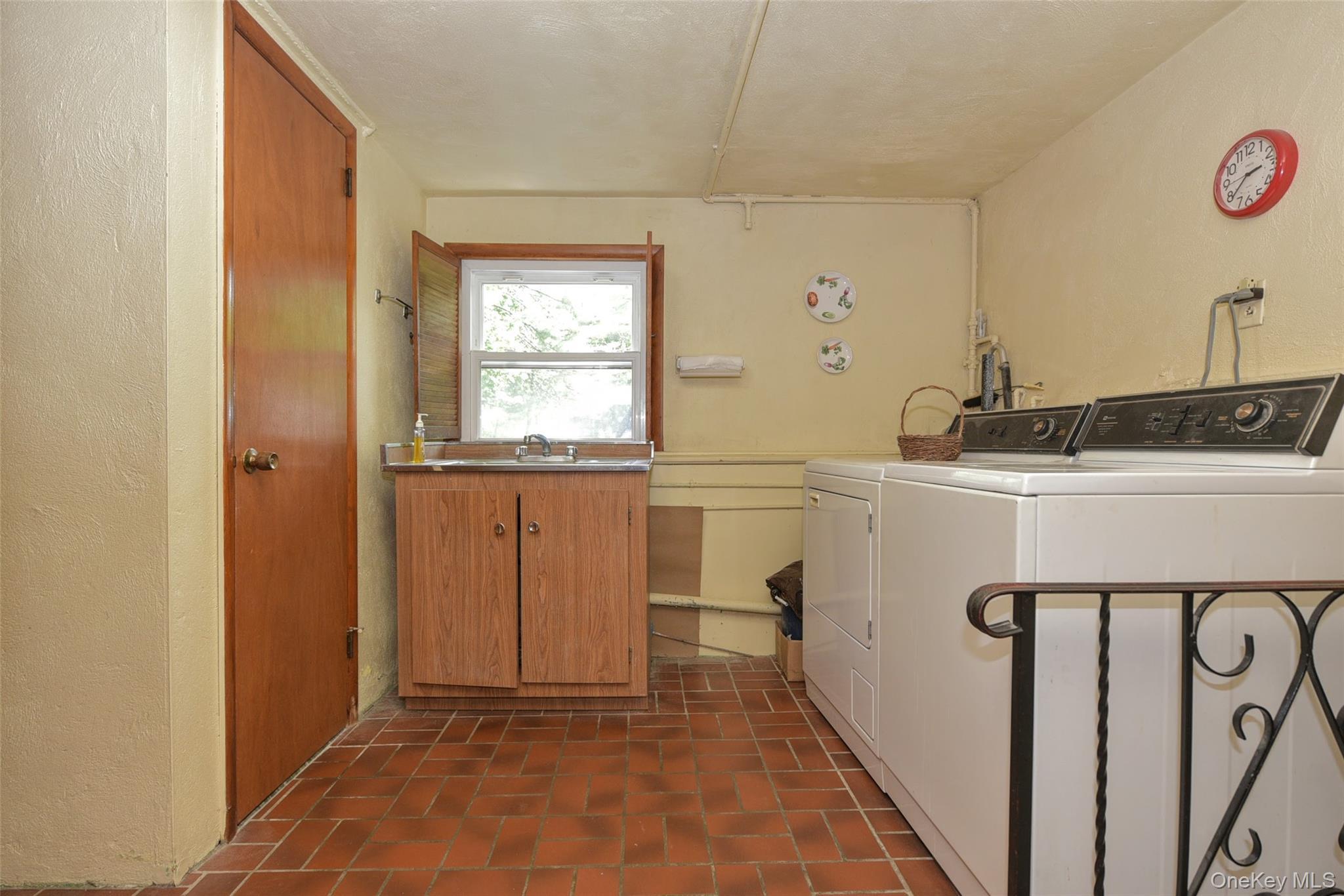 Single Family Rockland Rockland County, NY 10965, MLS-860709-25