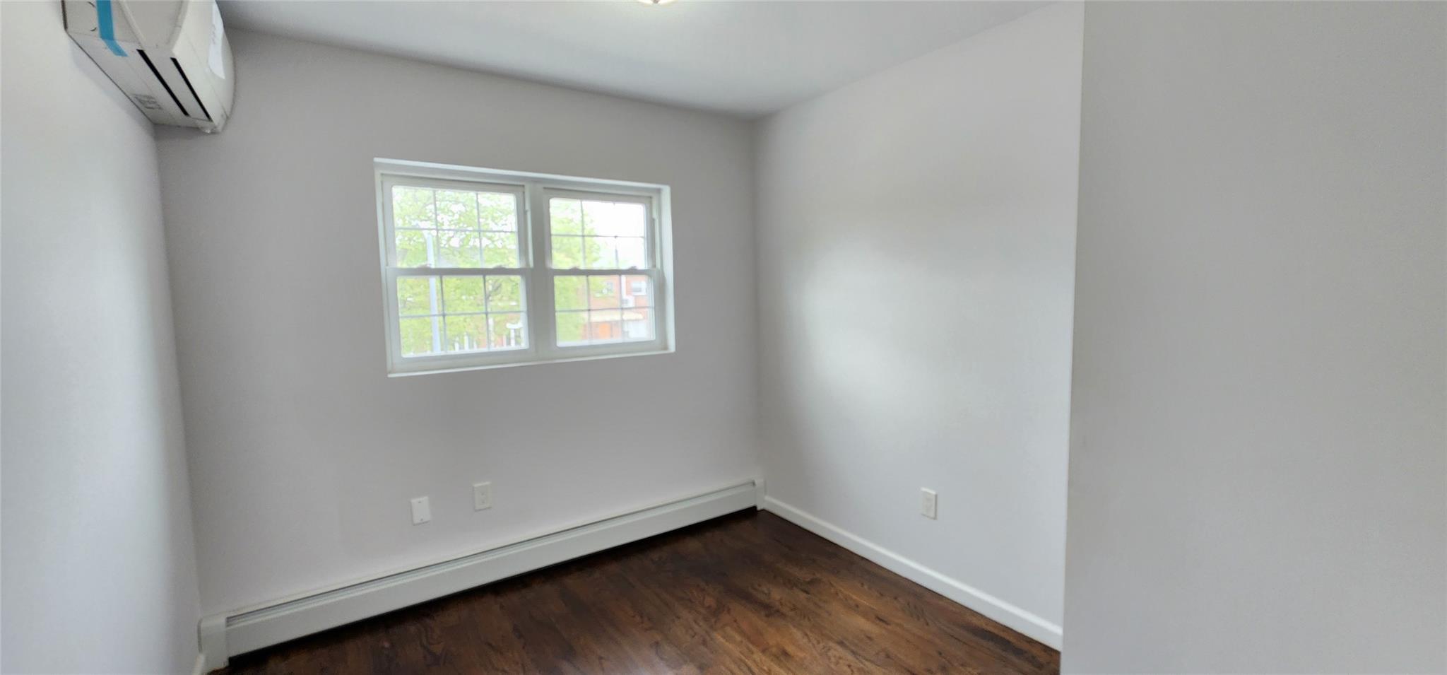 Single Family 76th  Queens, NY 11367, MLS-860715-14