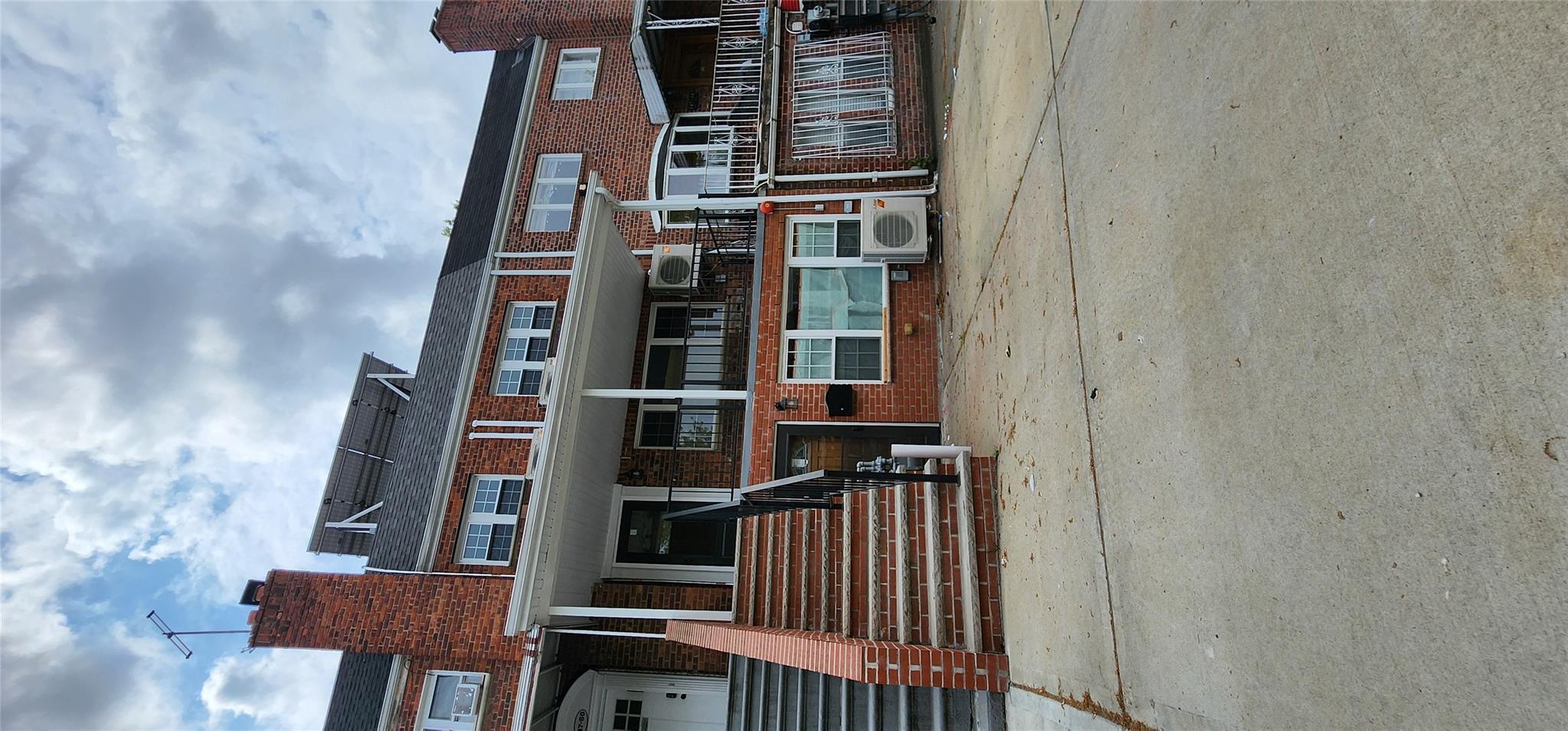 Single Family 76th  Queens, NY 11367, MLS-860715-2