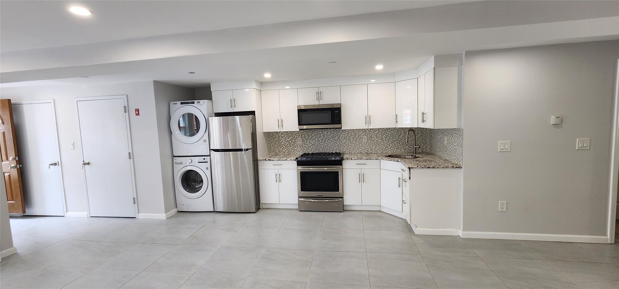 Single Family 76th  Queens, NY 11367, MLS-860715-4