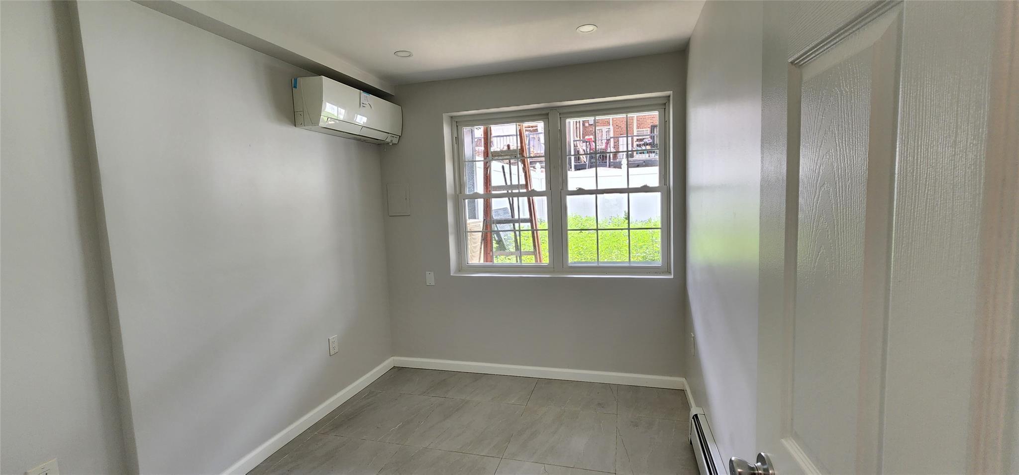 Single Family 76th  Queens, NY 11367, MLS-860715-7
